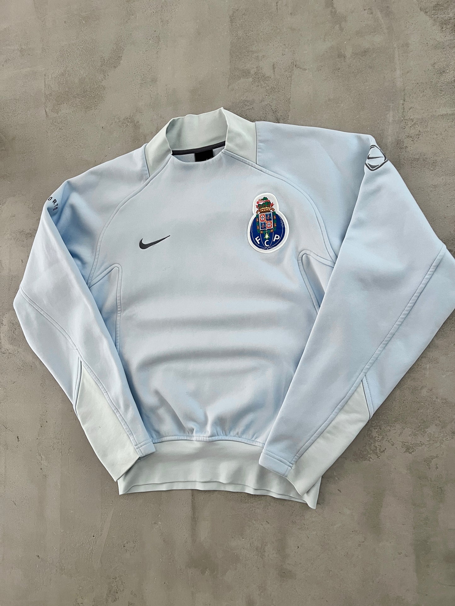 BABY BLUE FC PORTO NIKE SWEATER - 2000S - XS/S