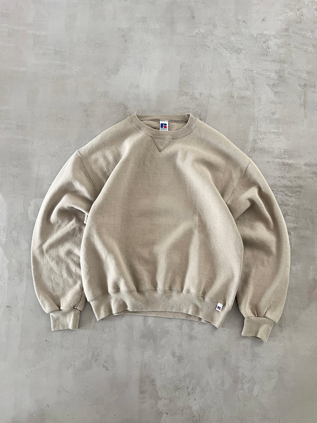 BEIGE RUSSELL SWEATER - 1990S - L/M