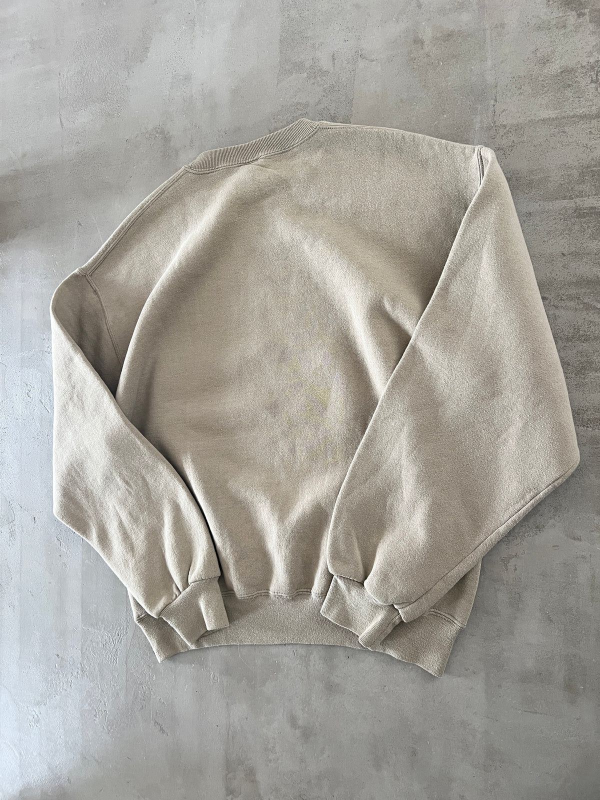BEIGE RUSSELL SWEATER - 1990S - L/M
