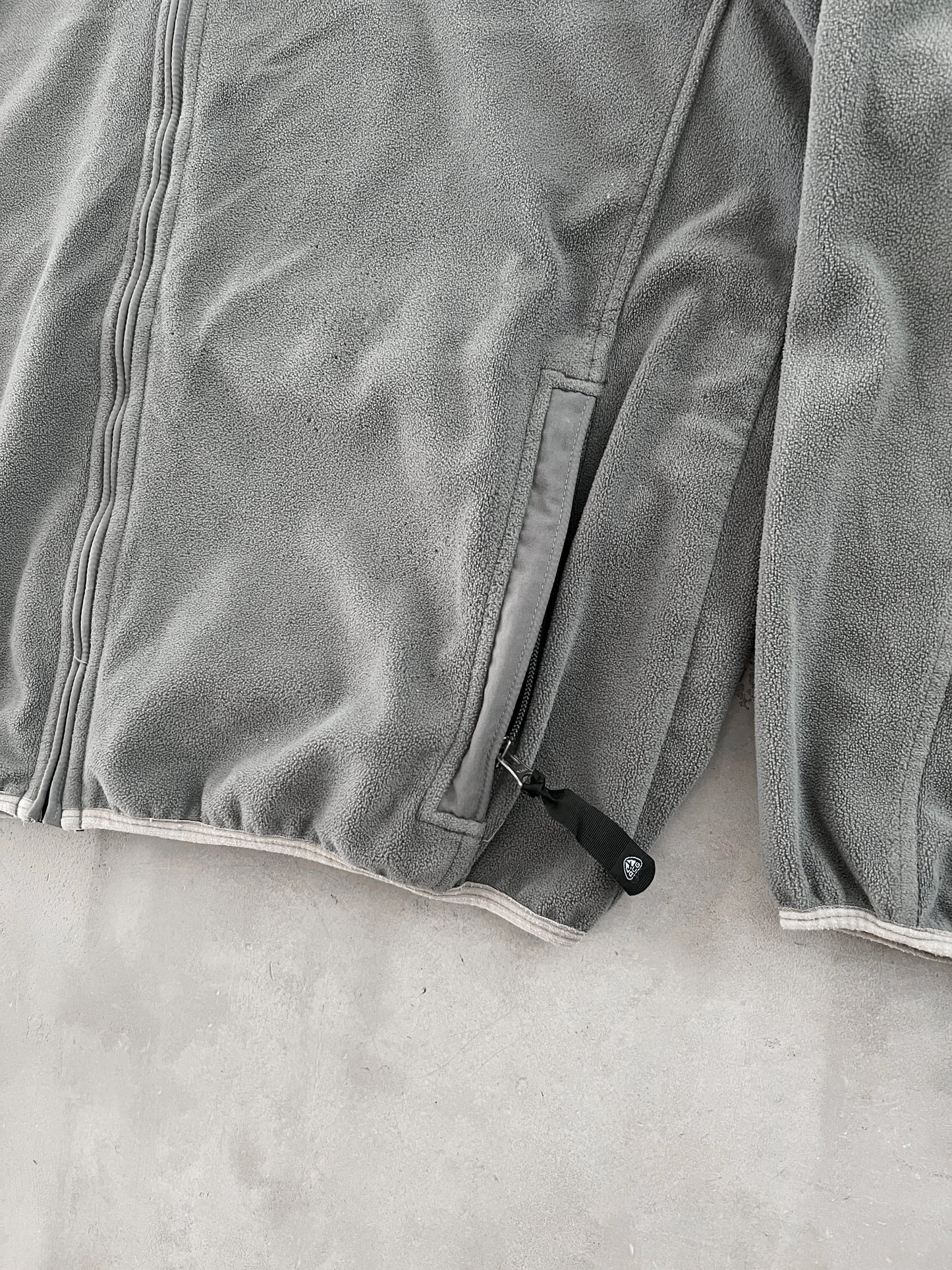 GREY NIKE ACG FLEECE - 2000S - L