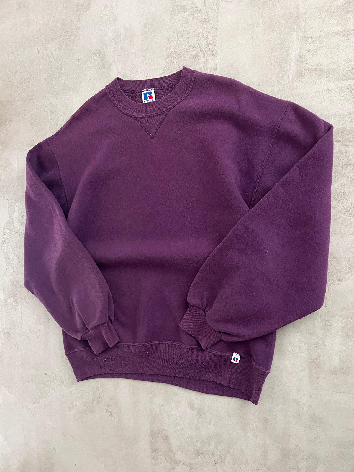 BURGUNDY RUSSELL SWEATER - 1990S - L/M