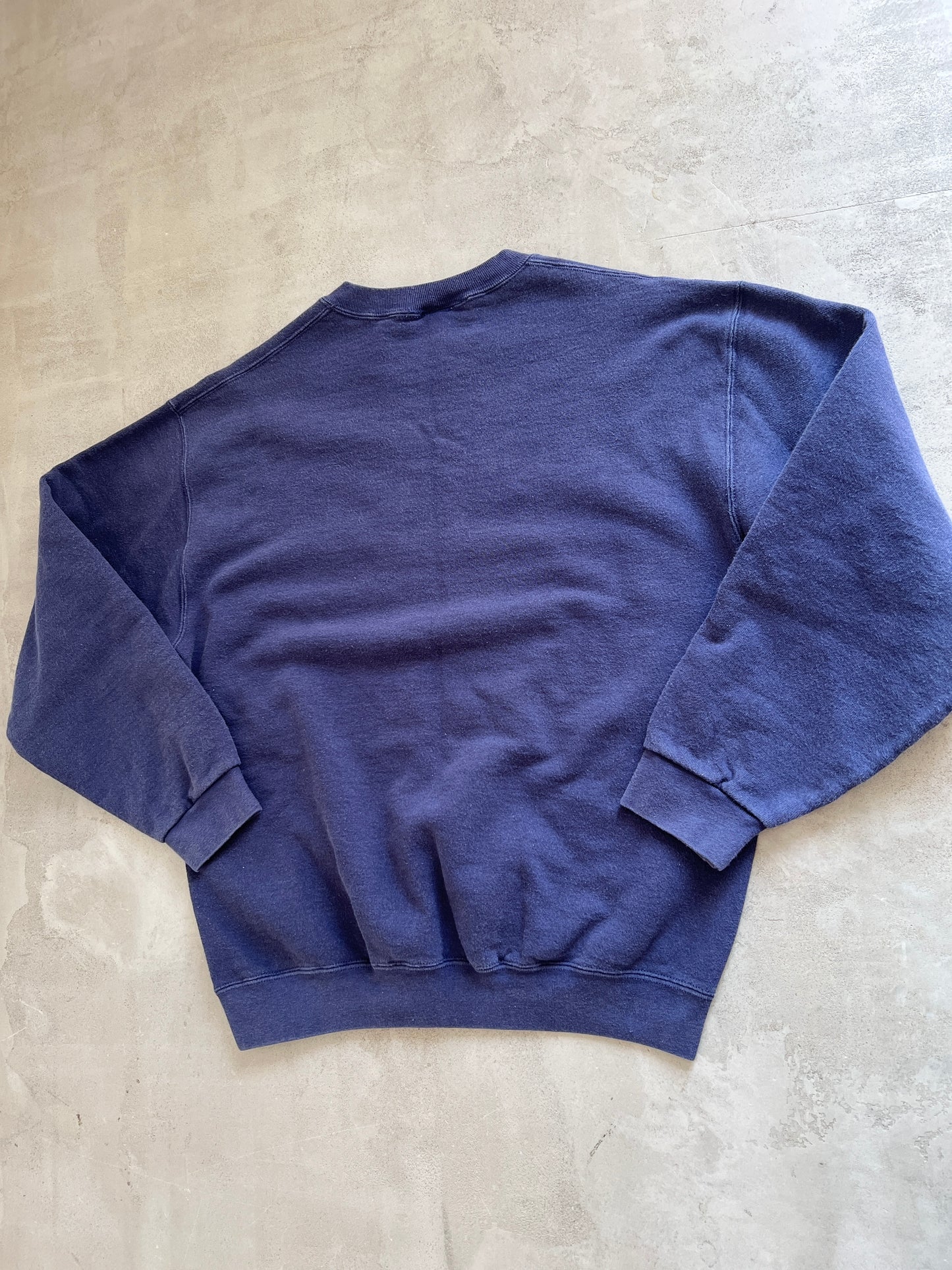 FADED NAVY YANKEES SWEATER - 1990S - M