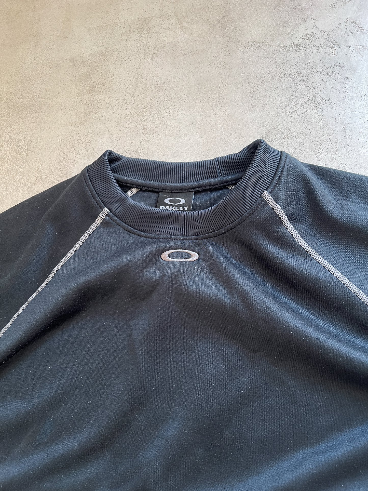 BLACK OAKLEY LONGSLEEVE - 1990S - L