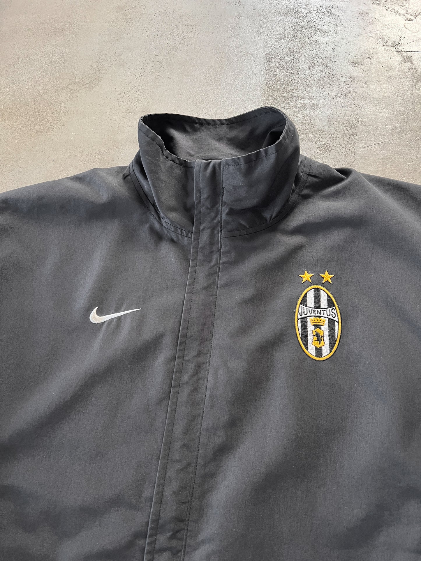 BLACK JUVENTUS NIKE TRACK JACKET - 2000S - M