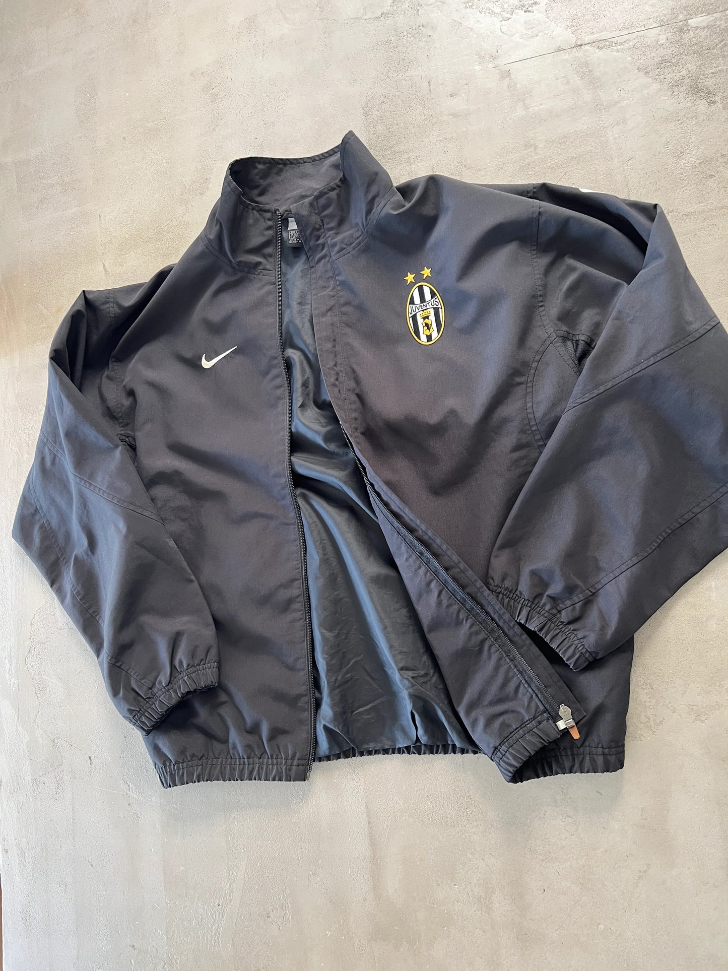 BLACK JUVENTUS NIKE TRACK JACKET - 2000S - M