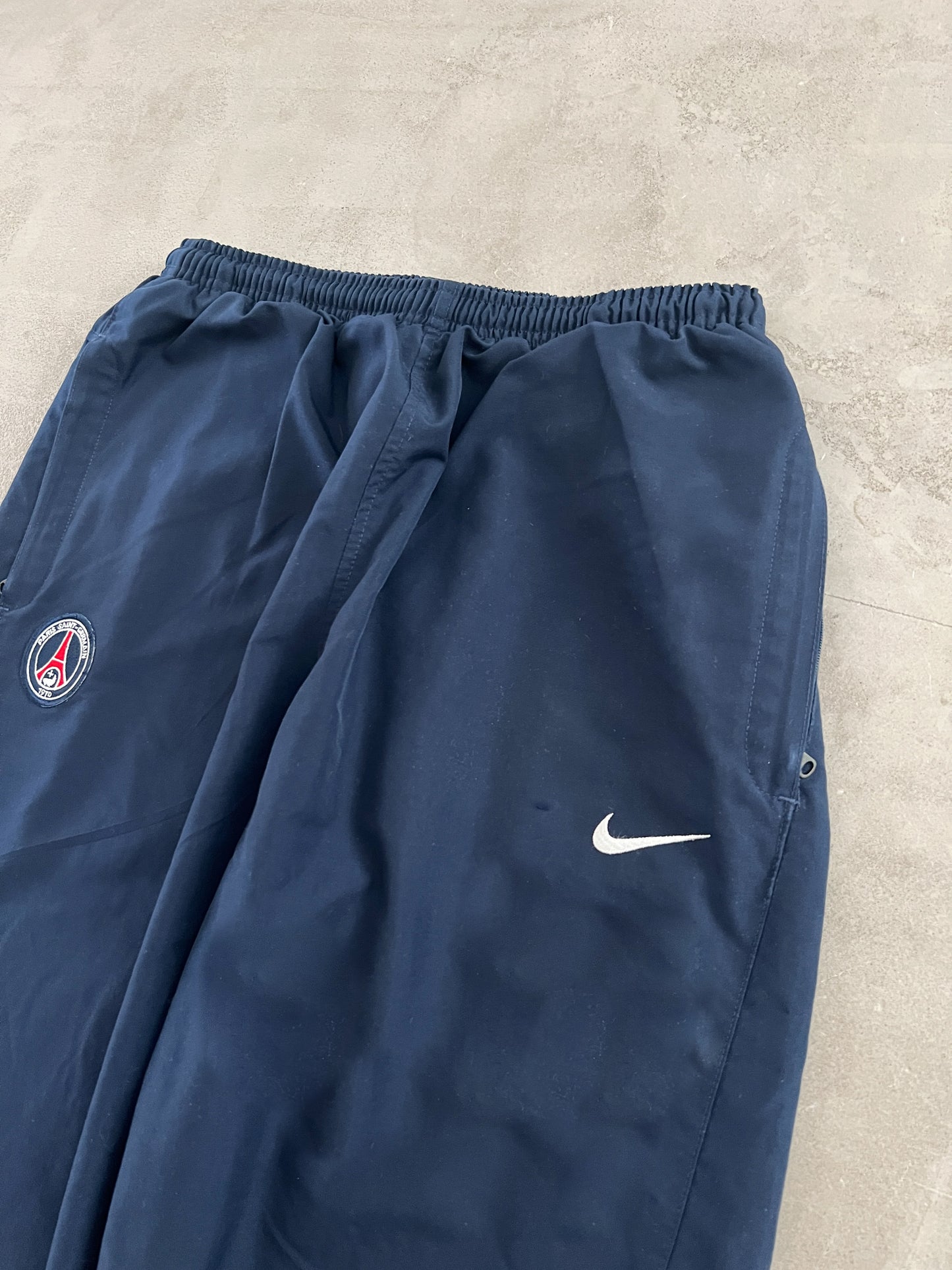BEIGE/NAVY PSG NIKE TRACKSUIT - 2000S - XL/L