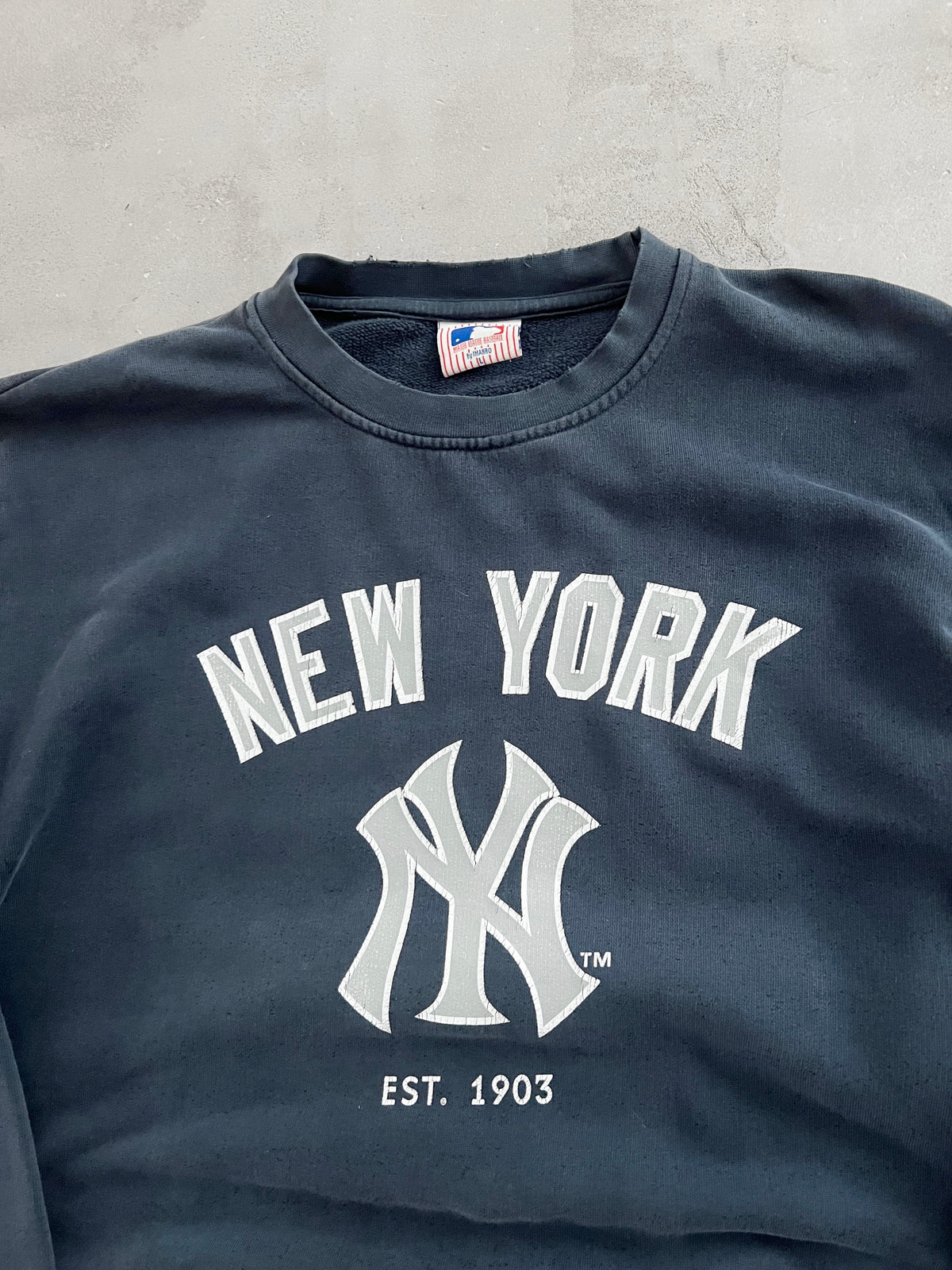 NAVY YANKEES SWEATER - 2000S - L