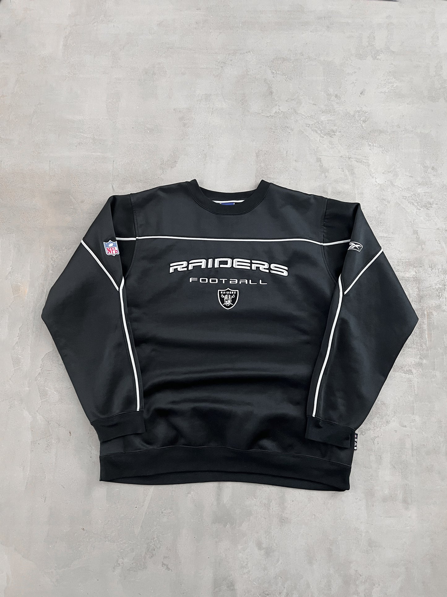 BLACK LA RAIDERS NFL SWEATER - 1990S - XL