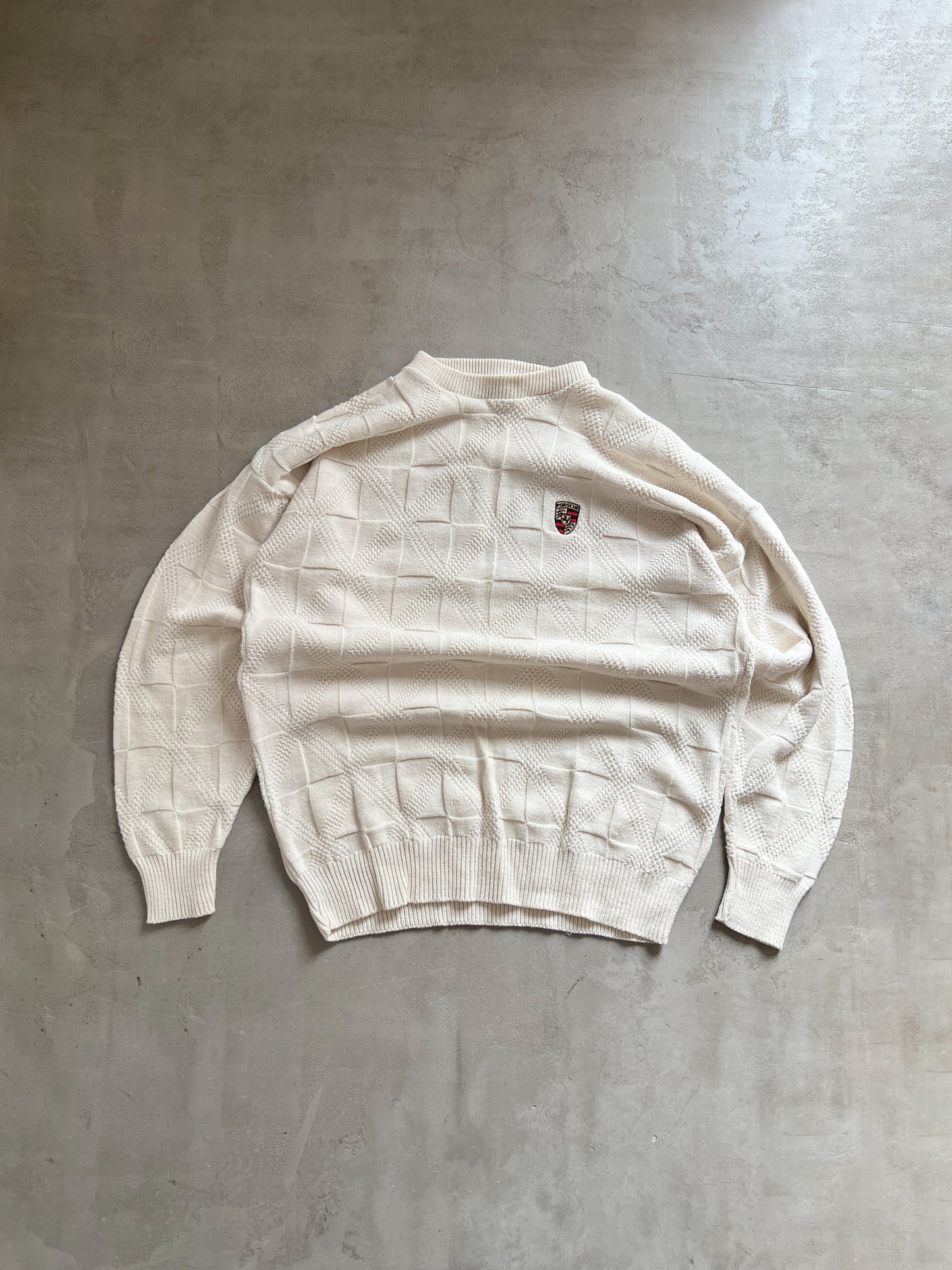CREME PORSCHE KNIT SWEATER - 1990S - XL