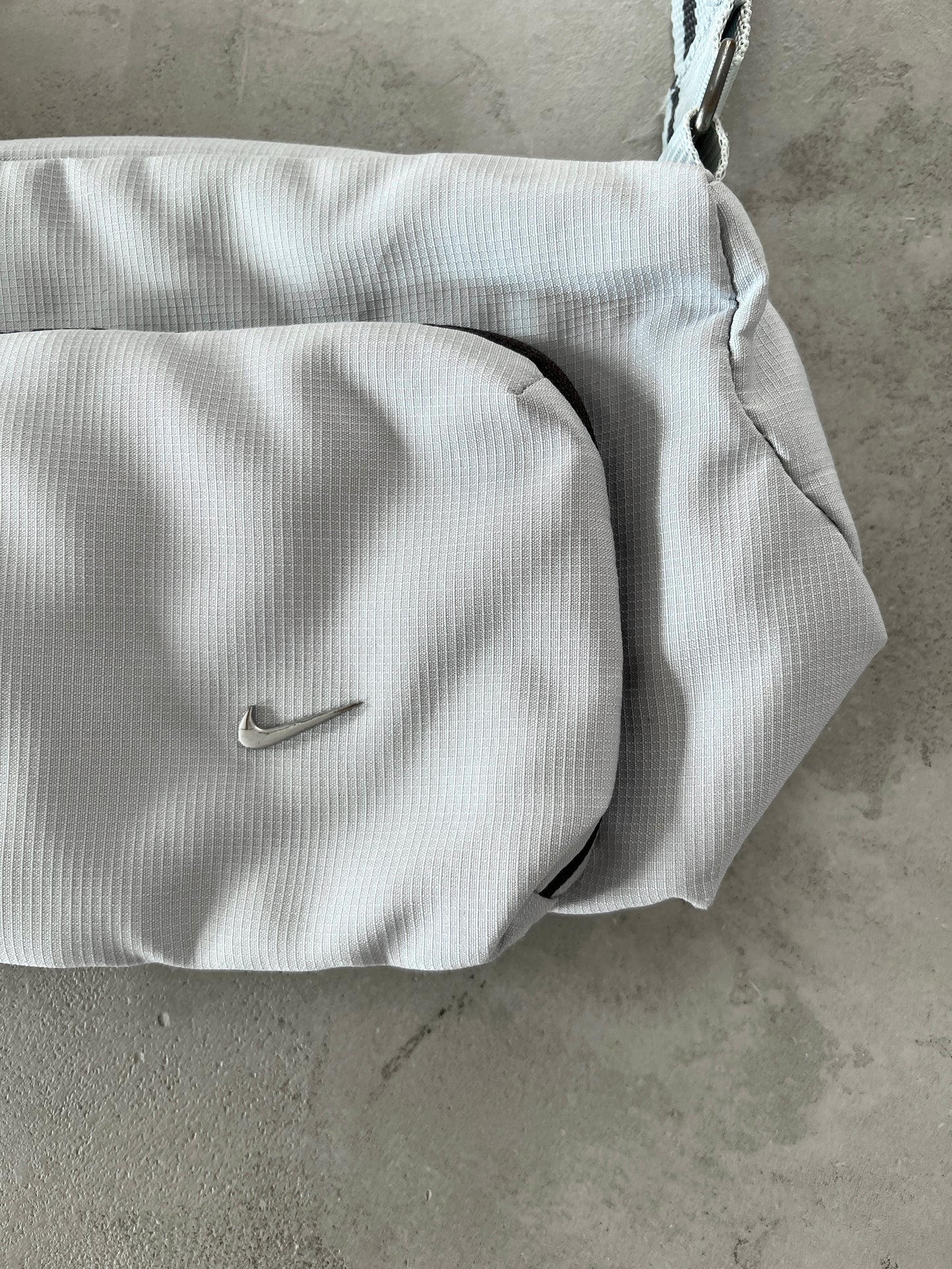 GREY/BABY BLUE NIKE BAG - 2000S