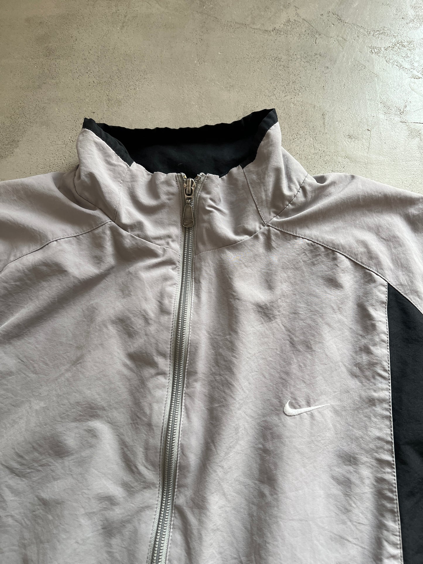 GREY NIKE TRACK JACKET - 2000S - M