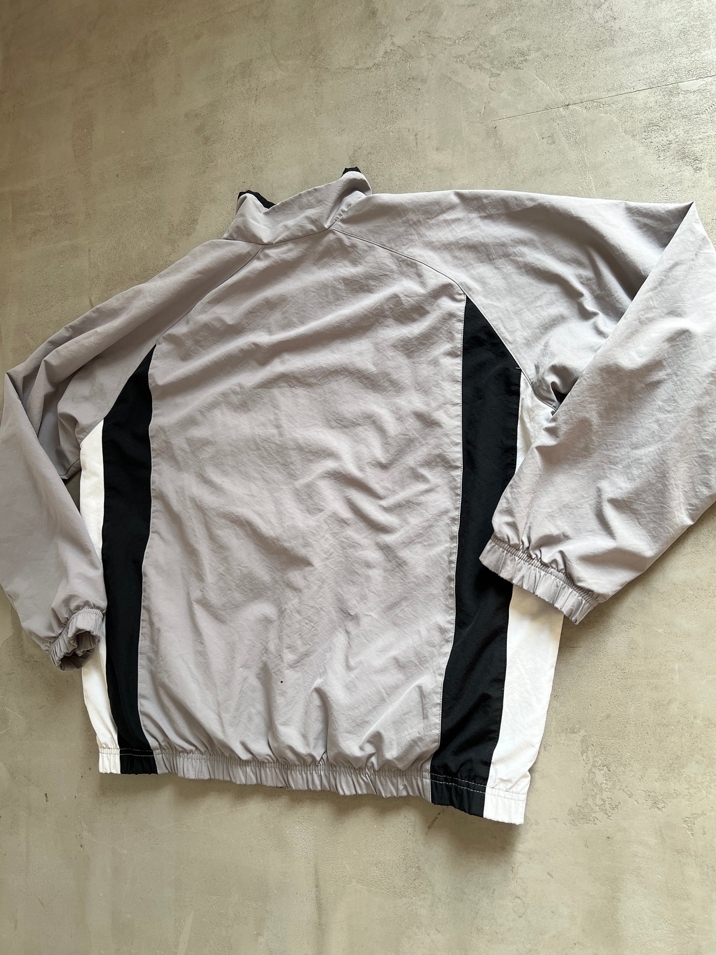 GREY NIKE TRACK JACKET - 2000S - M