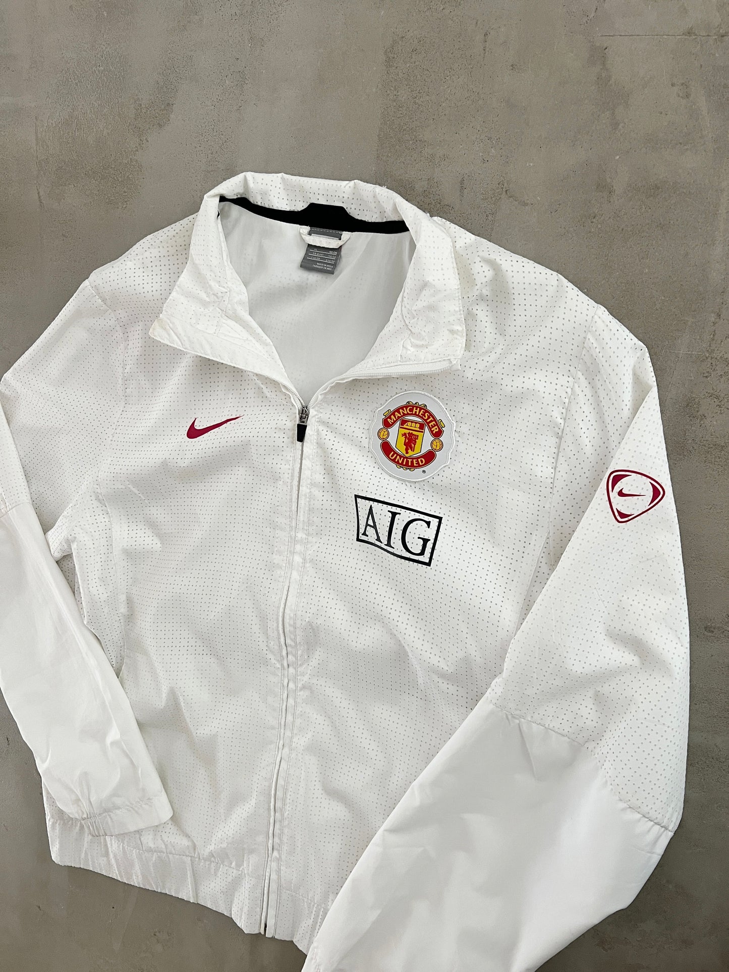 WHITE MANCHESTER UNITED NIKE JACKET - 2000S - XL