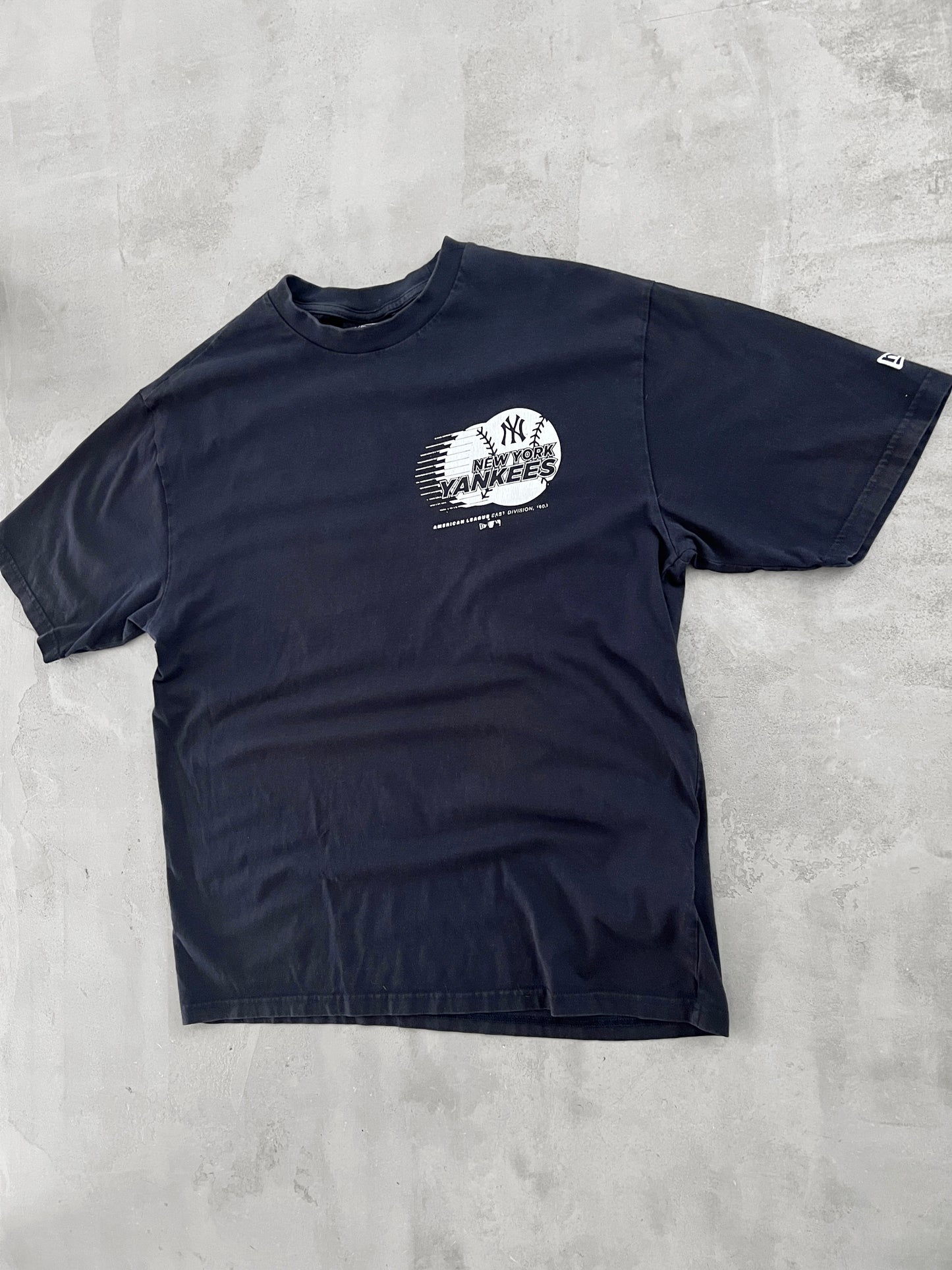 NAVY YANKEES TEE - 2000S - M/L