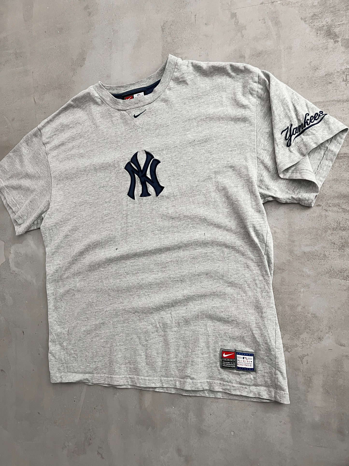 GREY YANKEES NIKE TEE - 1990S - XL