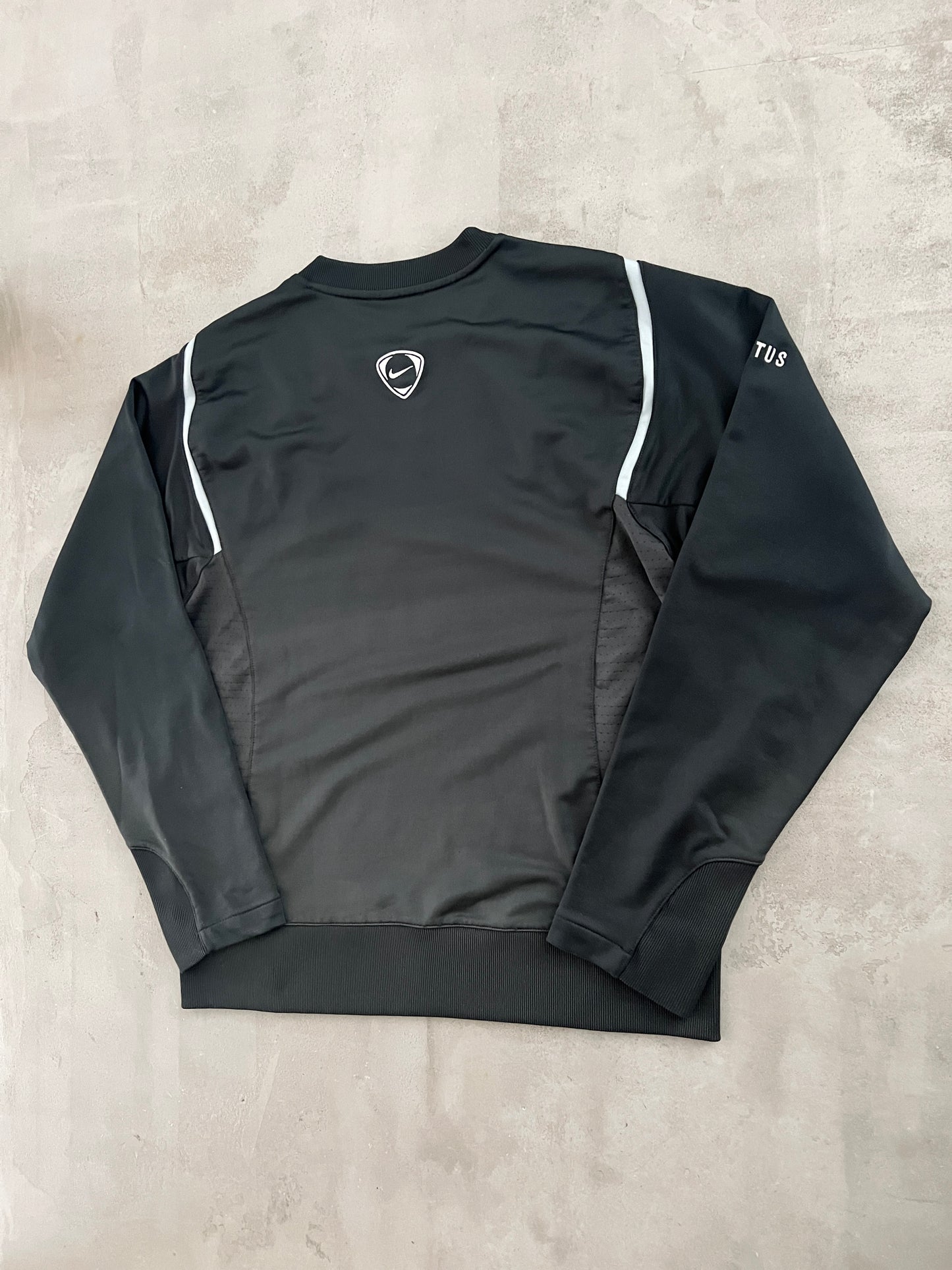 BLACK JUVENTUS NIKE SWEATER - 2000S - M