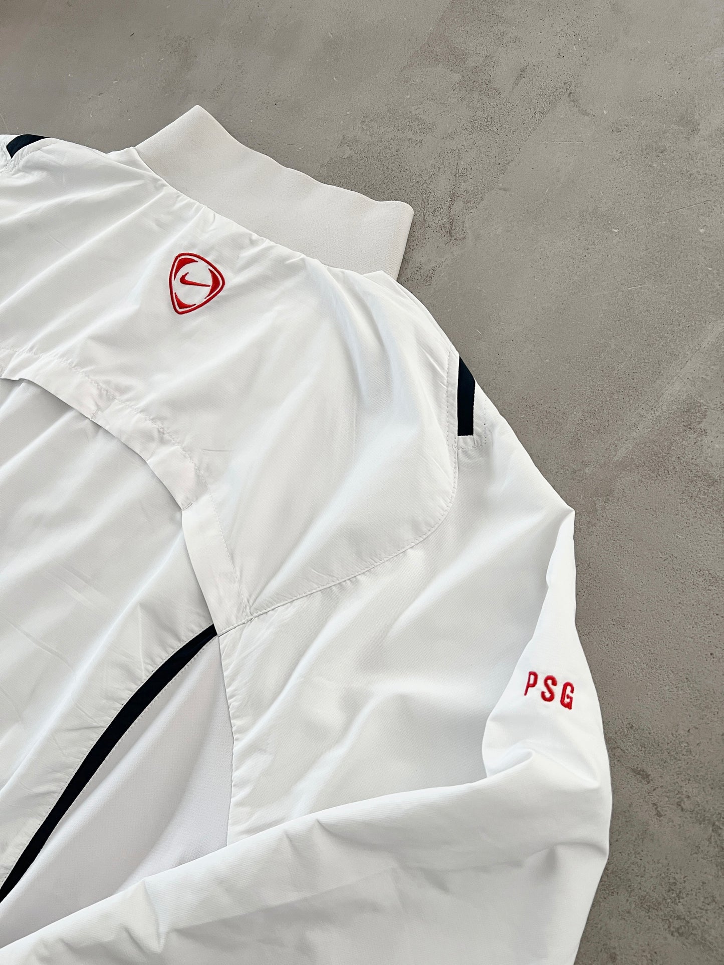WHITE PSG NIKE TRACK JACKET - 2000S - M