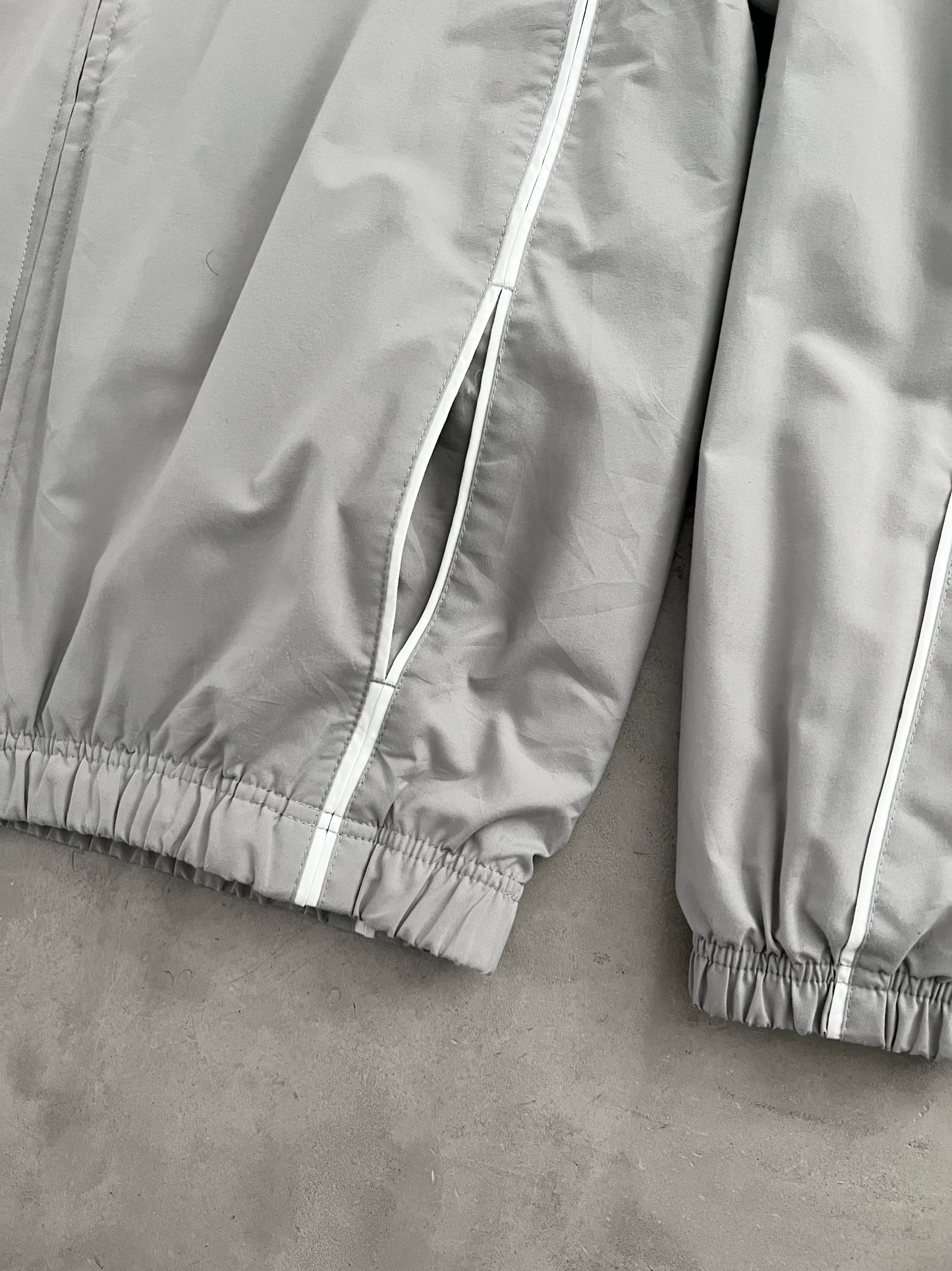 GREY NIKE TRACK JACKET - 2000S - M