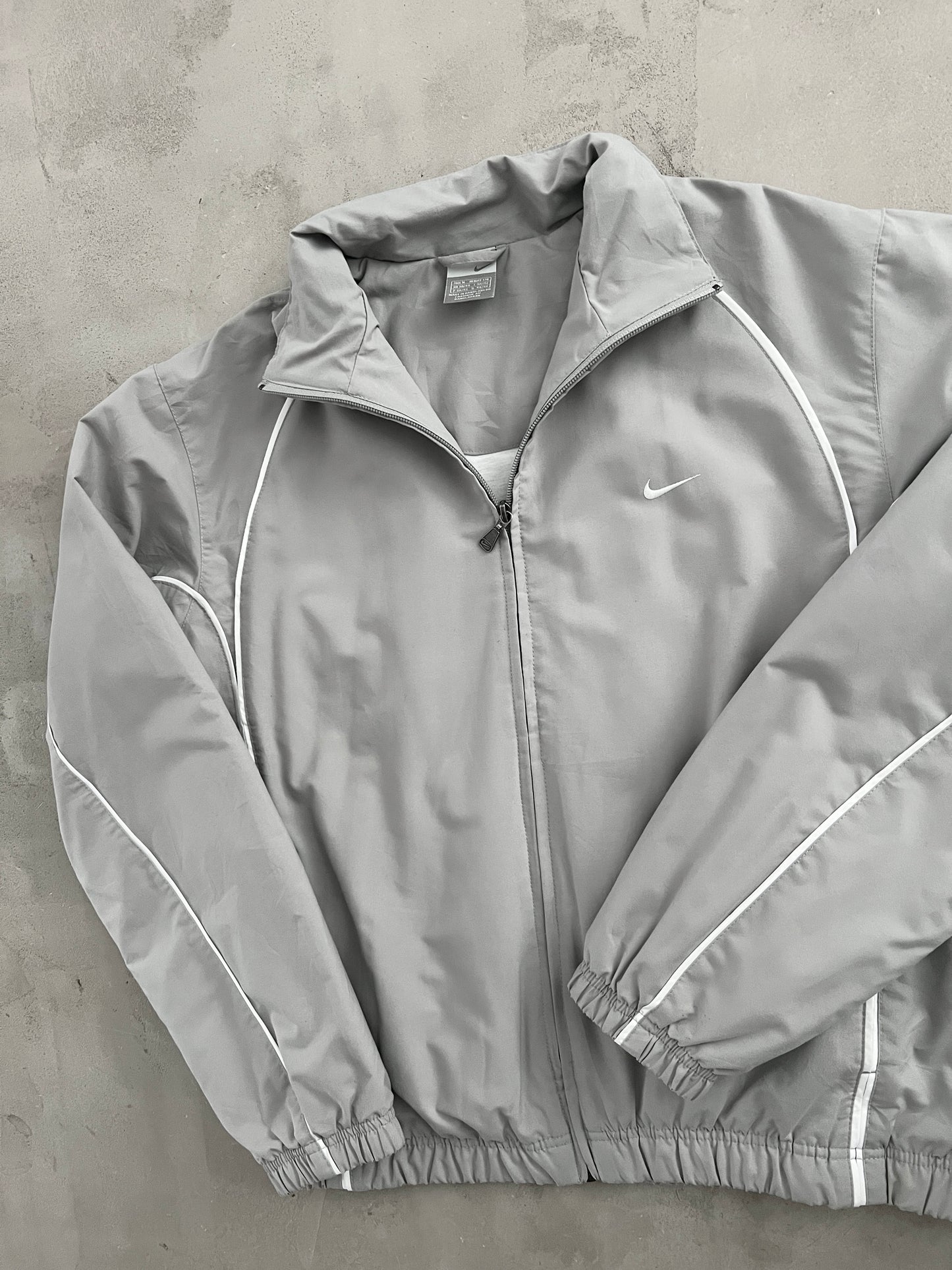GREY NIKE TRACK JACKET - 2000S - M