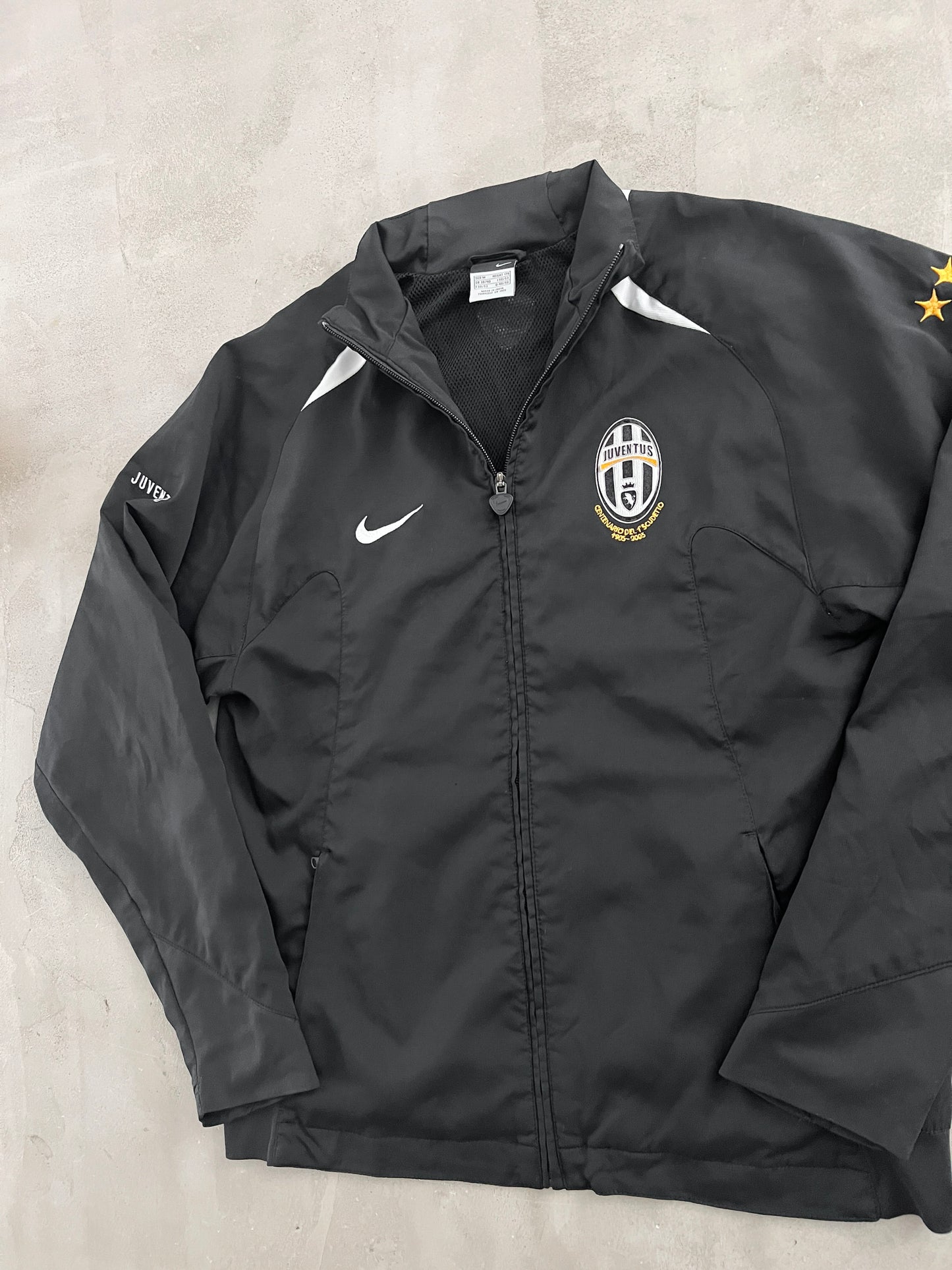BLACK JUVENTUS NIKE TRACK JACKET - 2000S - M