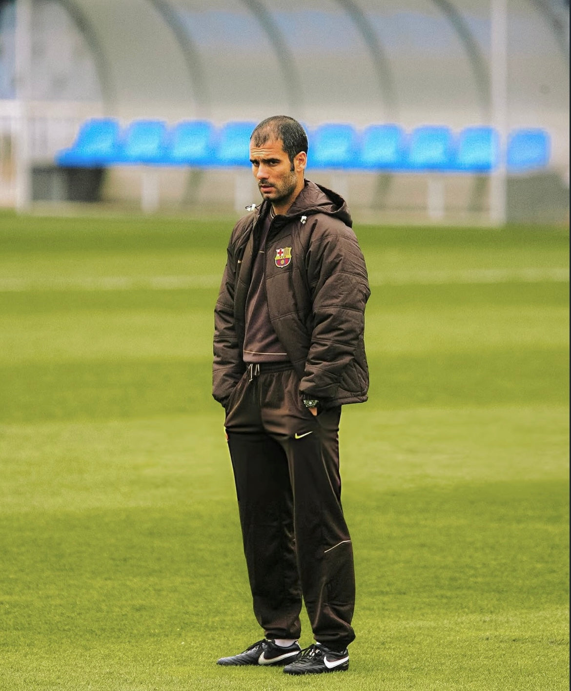 MOCHA FC BARCELONA NIKE TRACKSUIT - 2000S - L