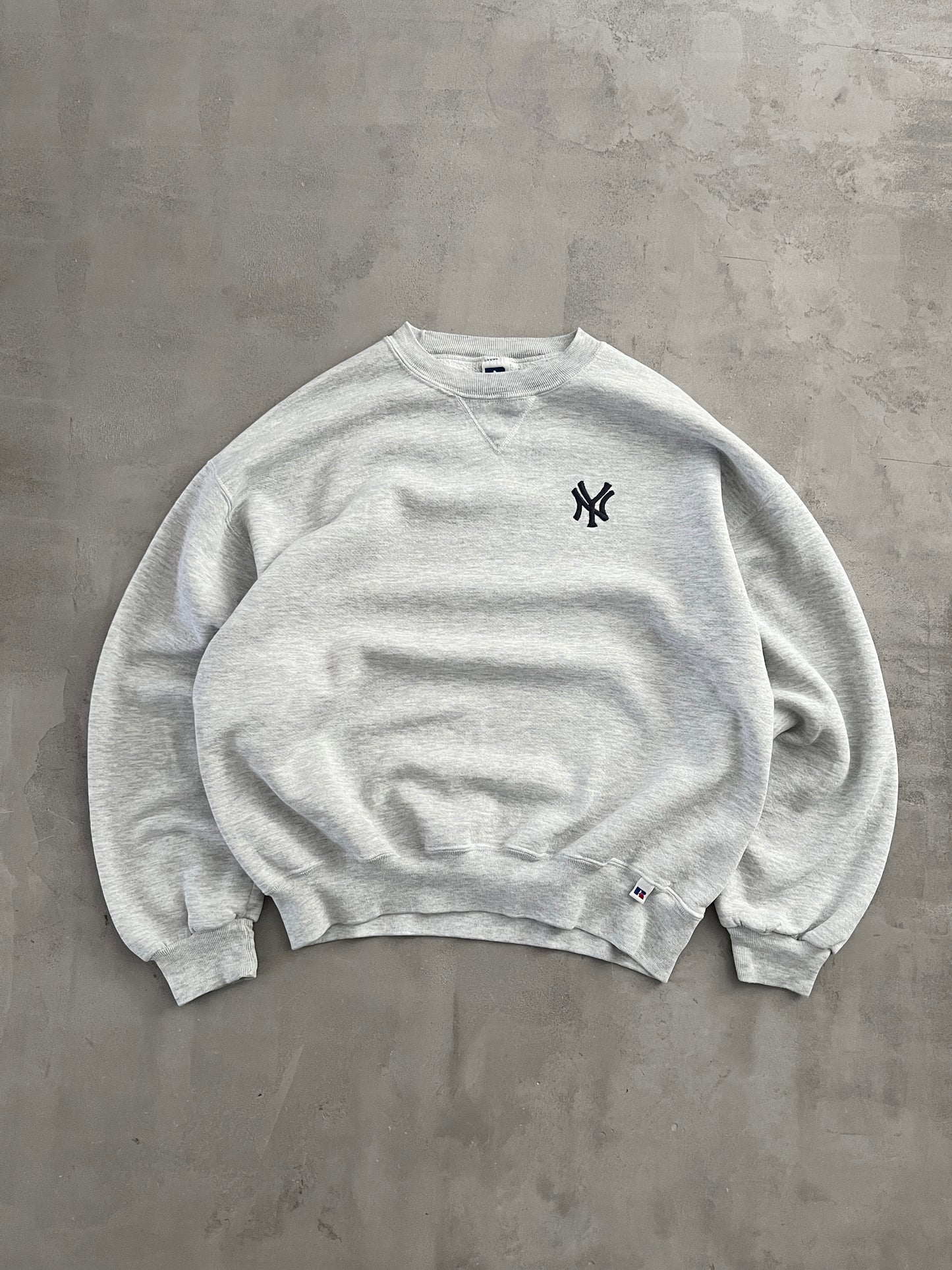 GREY YANKEES RUSSELL SWEATER - 1990S - L/M