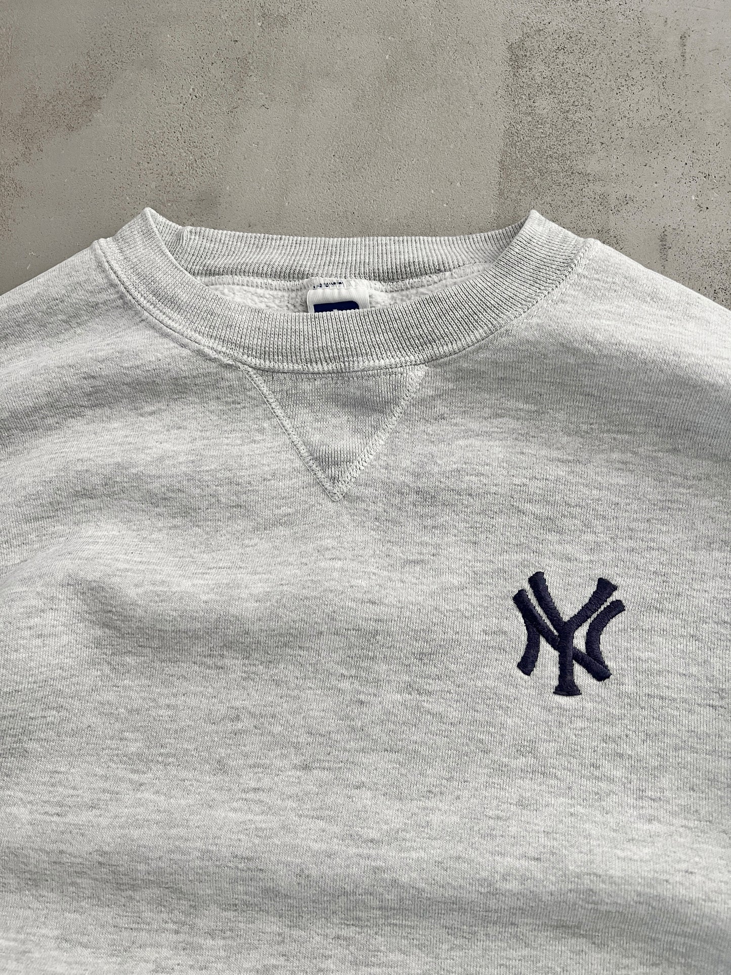 GREY YANKEES RUSSELL SWEATER - 1990S - L/M