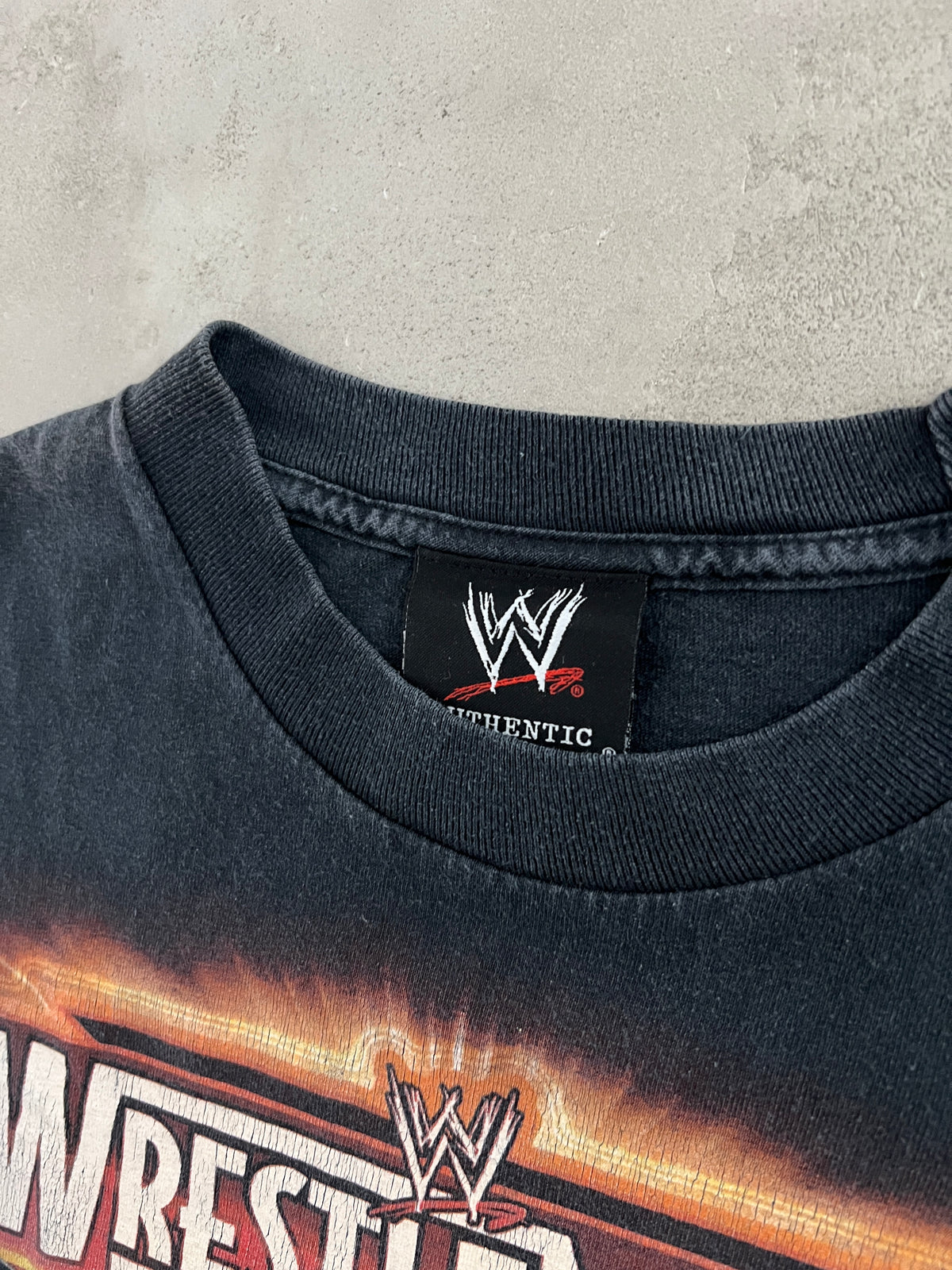 FADED BLACK WWE WRESTLING TEE - 2000S - M