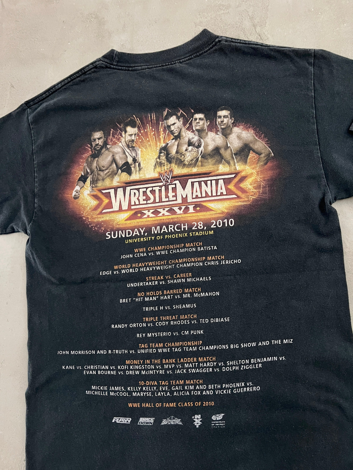 FADED BLACK WWE WRESTLING TEE - 2000S - M