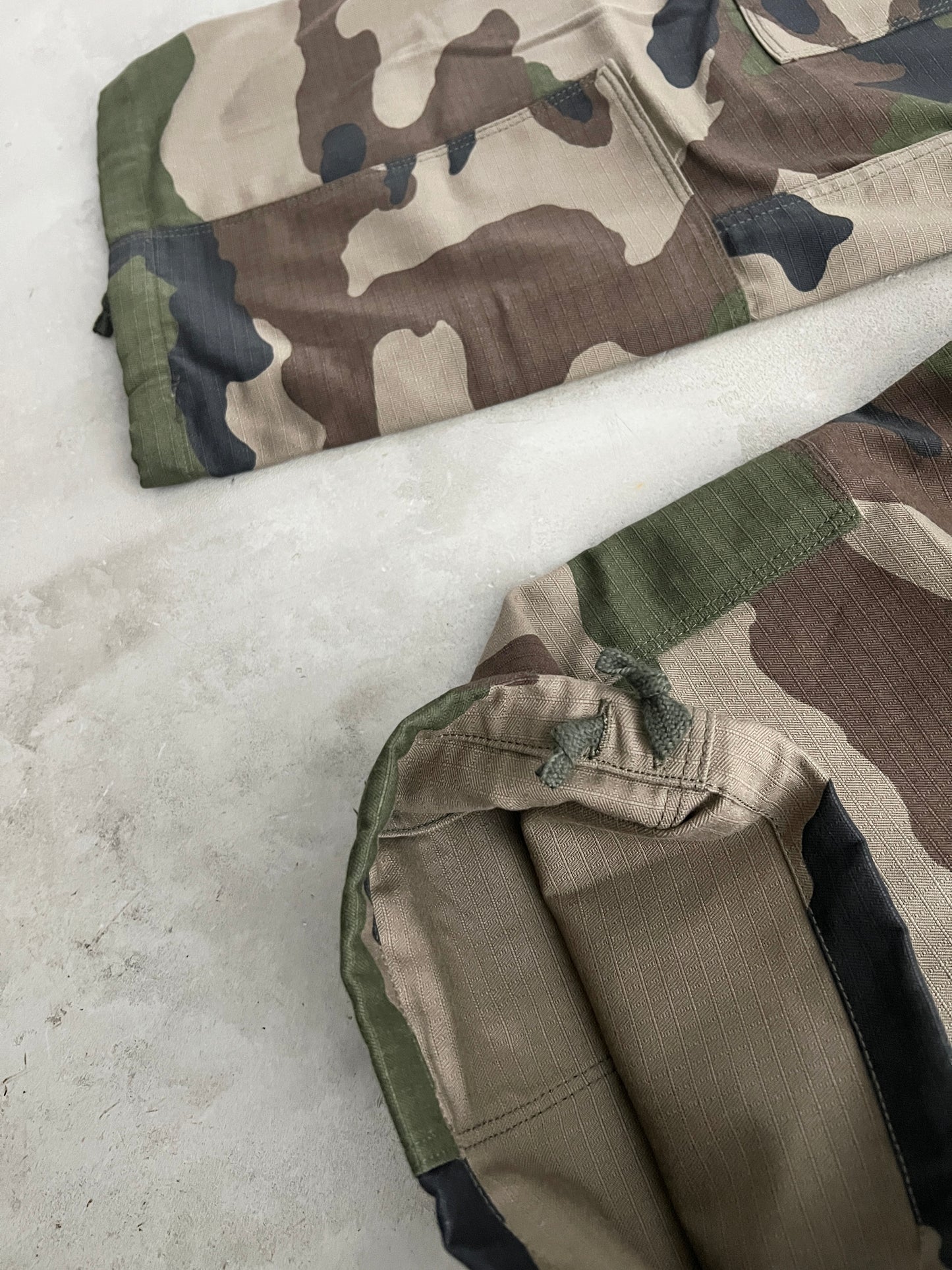 CAMO MILITARY PANTS - 2000S - XL