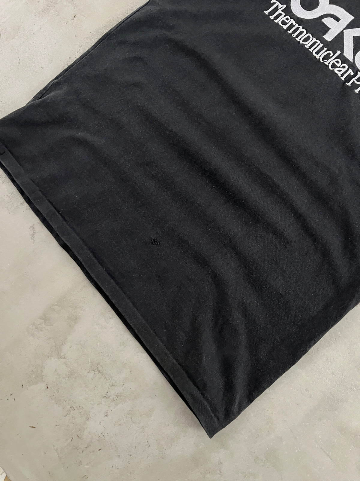 FADED BLACK OAKLEY SOFTWARE TEE - 1990S - XL