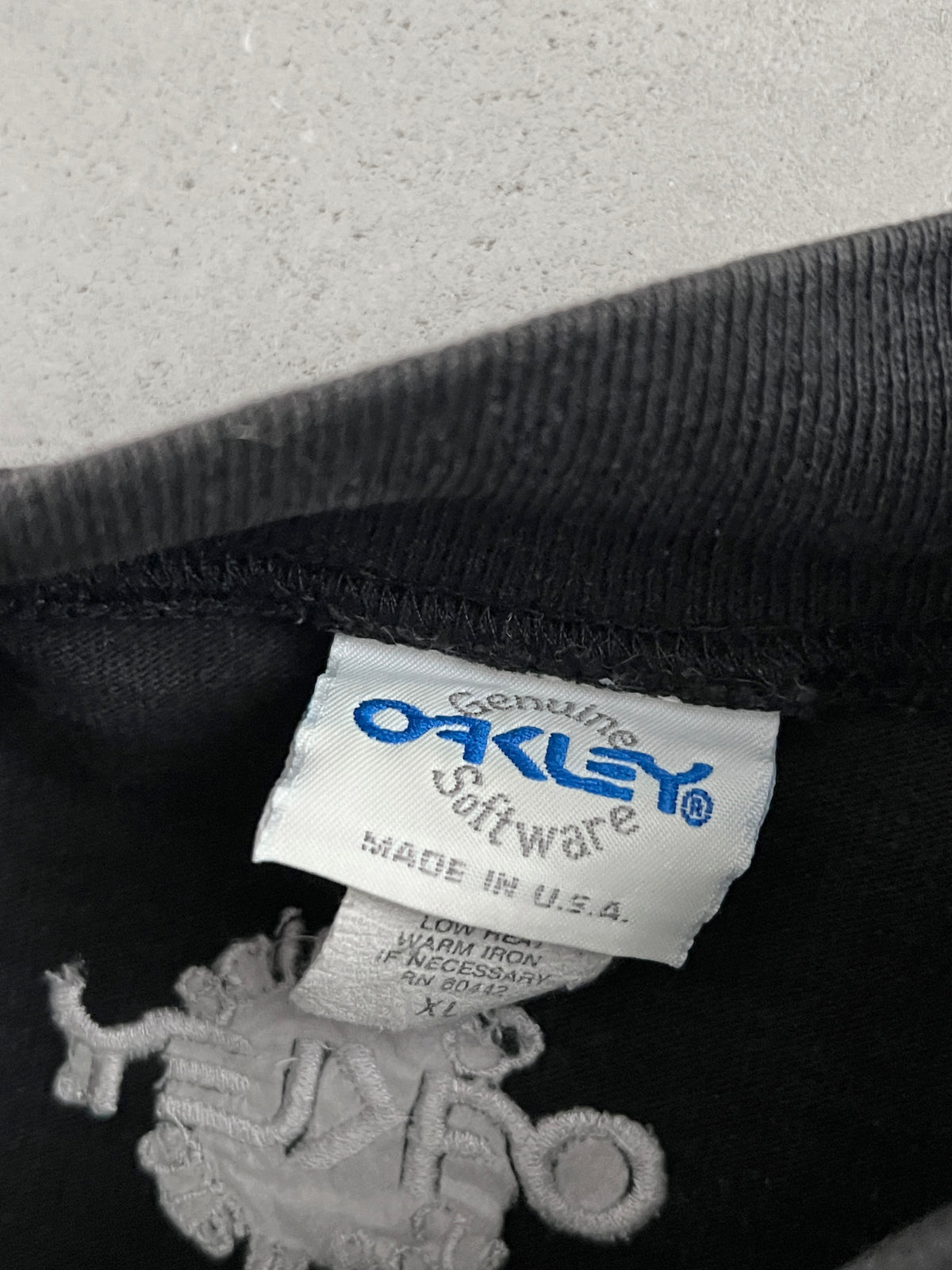 FADED BLACK OAKLEY SOFTWARE TEE - 1990S - XL