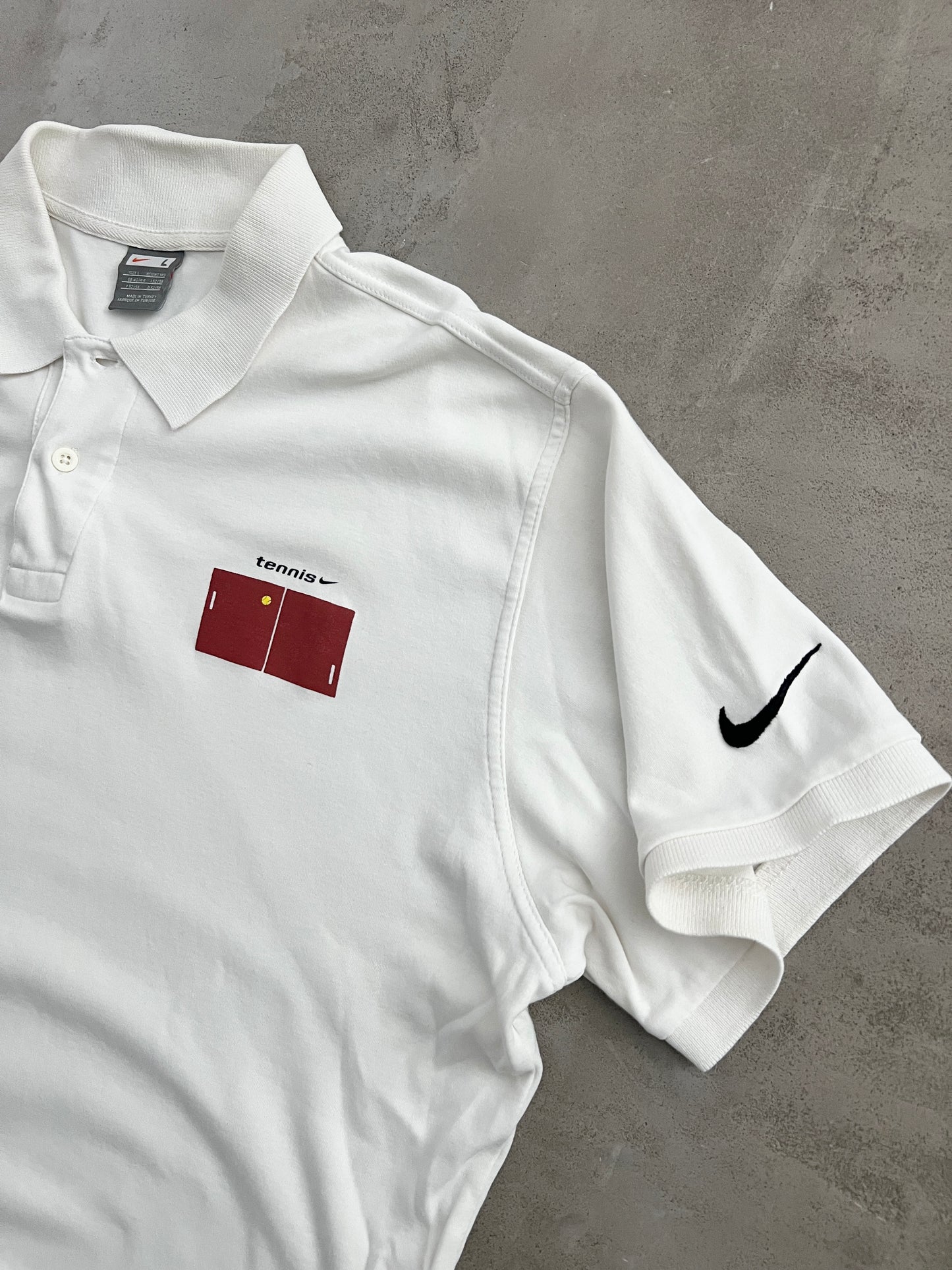 WHITE NIKE TENNIS POLO - 2000S - L