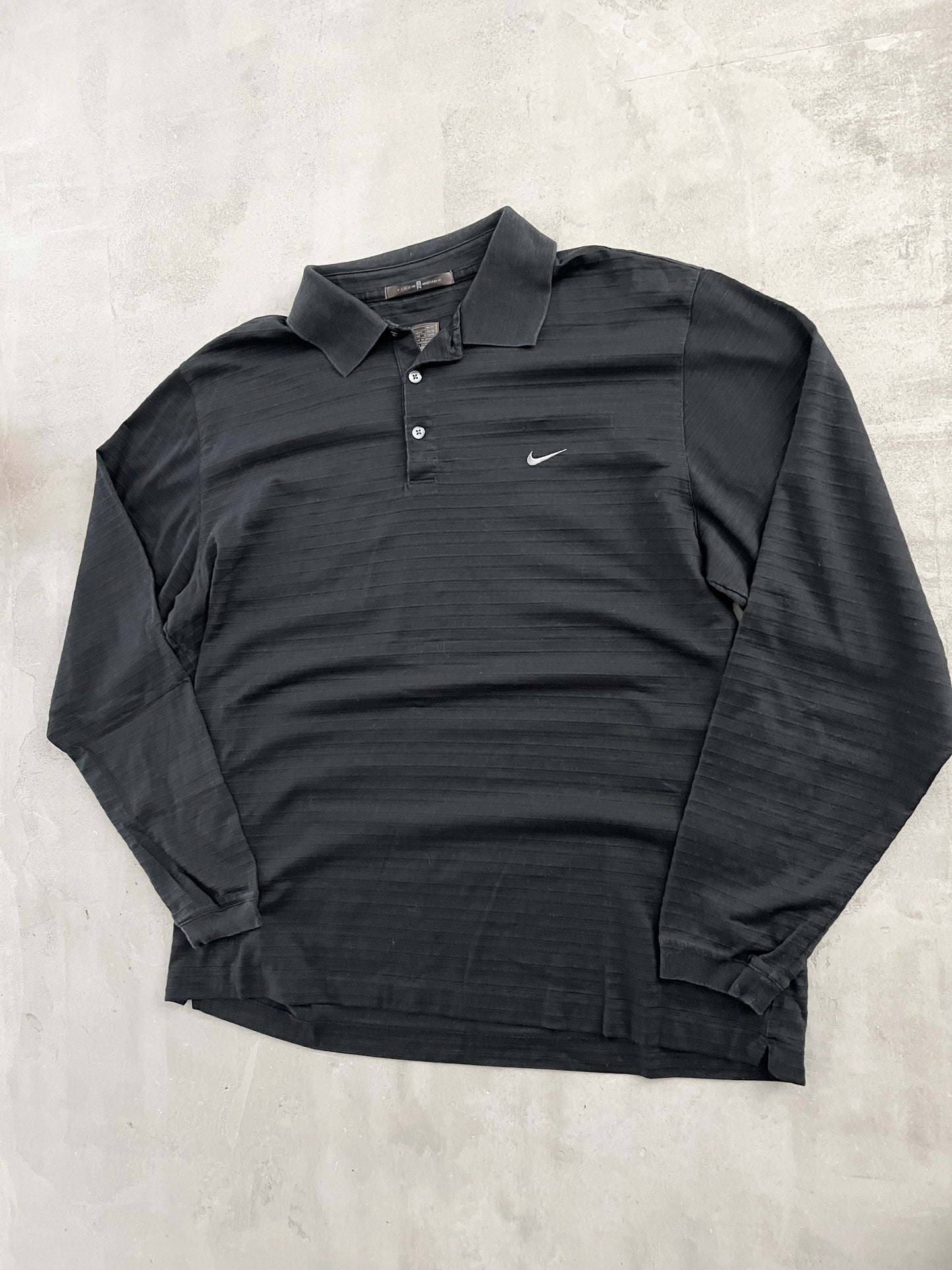 BLACK NIKE GOLF TIGER WOODS LONGSLEEVE - 2000S - L