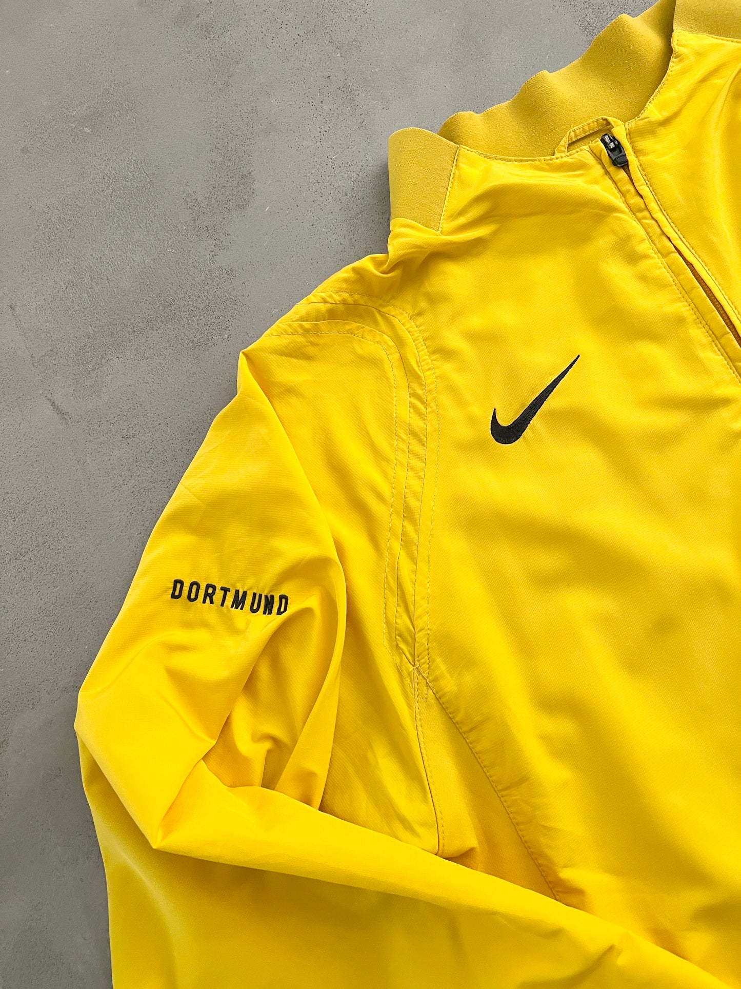 YELLOW BVB DORTMUND NIKE JACKET - 2000S - M/L
