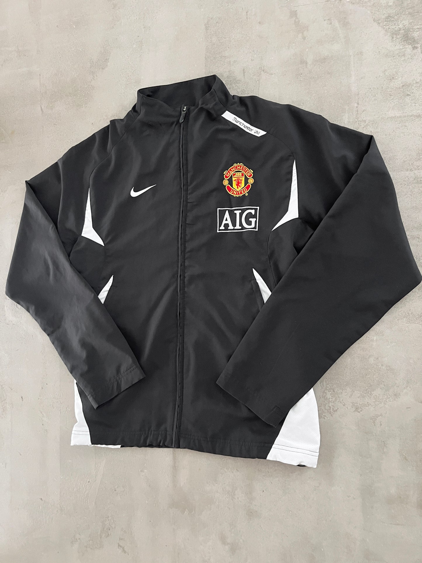 BLACK MANCHESTER UNITED NIKE JACKET - 2000S - S