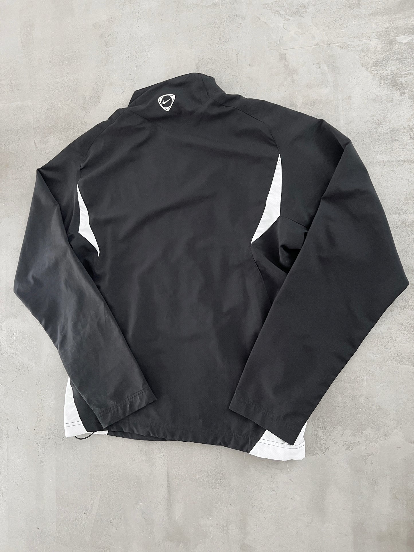 BLACK MANCHESTER UNITED NIKE JACKET - 2000S - S