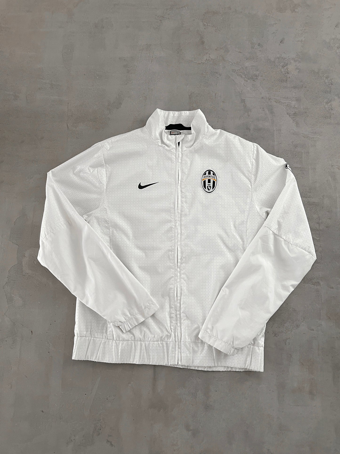 WHITE JUVENTUS NIKE JACKET - 2000S - L