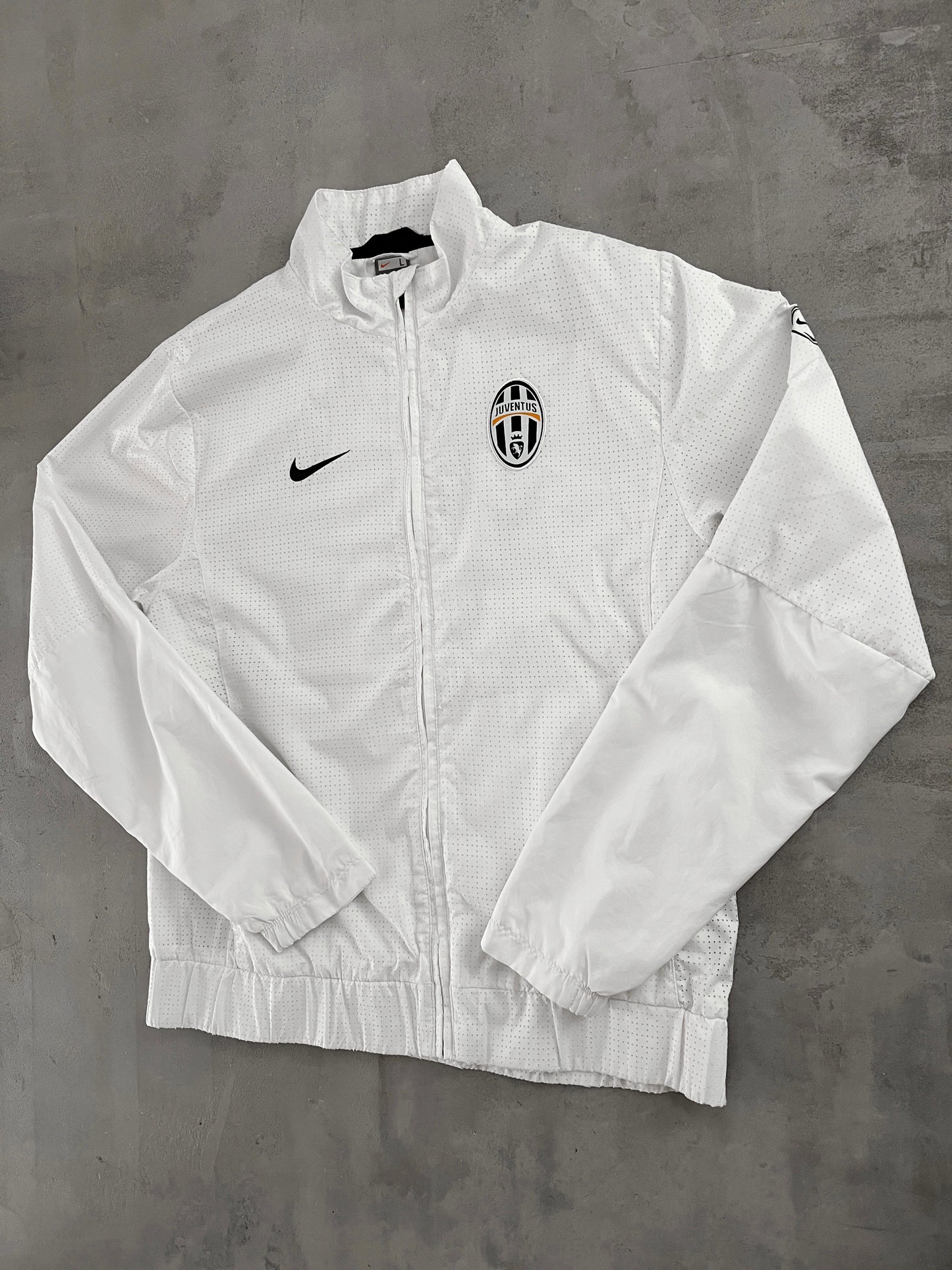 WHITE JUVENTUS NIKE JACKET - 2000S - L