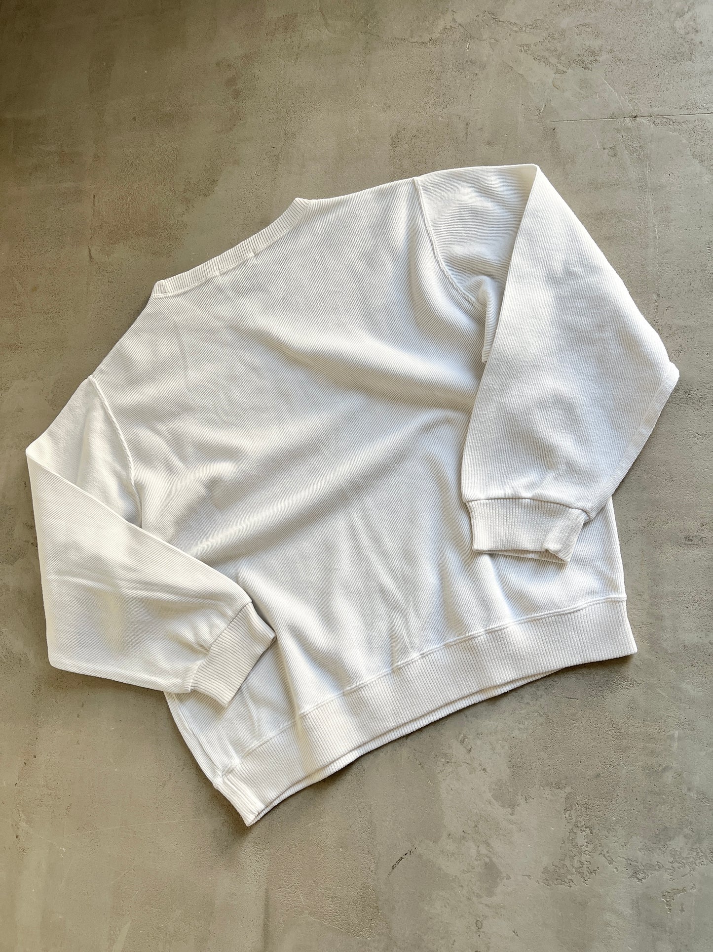 WHITE AUDI SWEATER - 1990S - XS