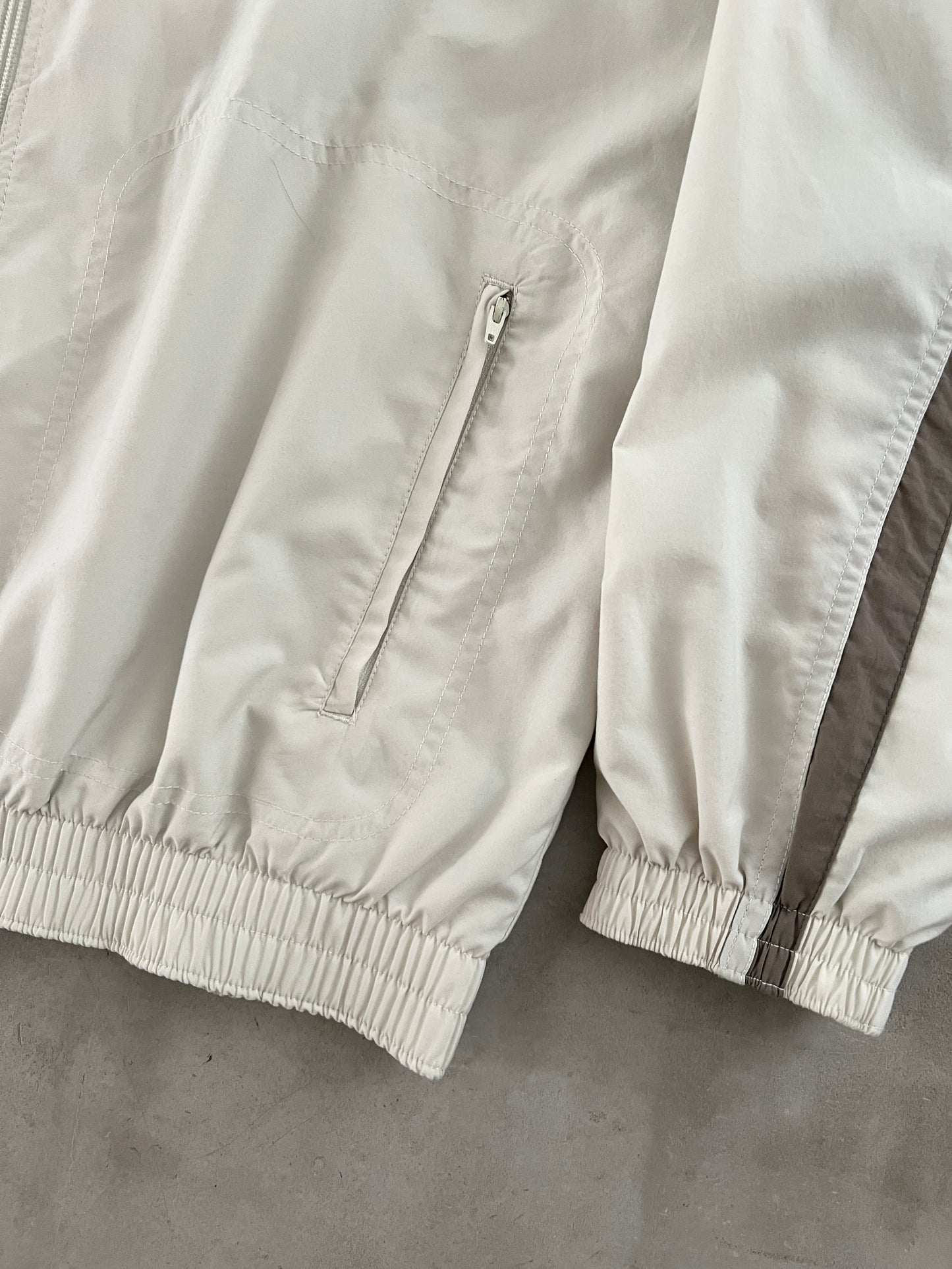 CREME NIKE TRACK JACKET - 1990S - L/M