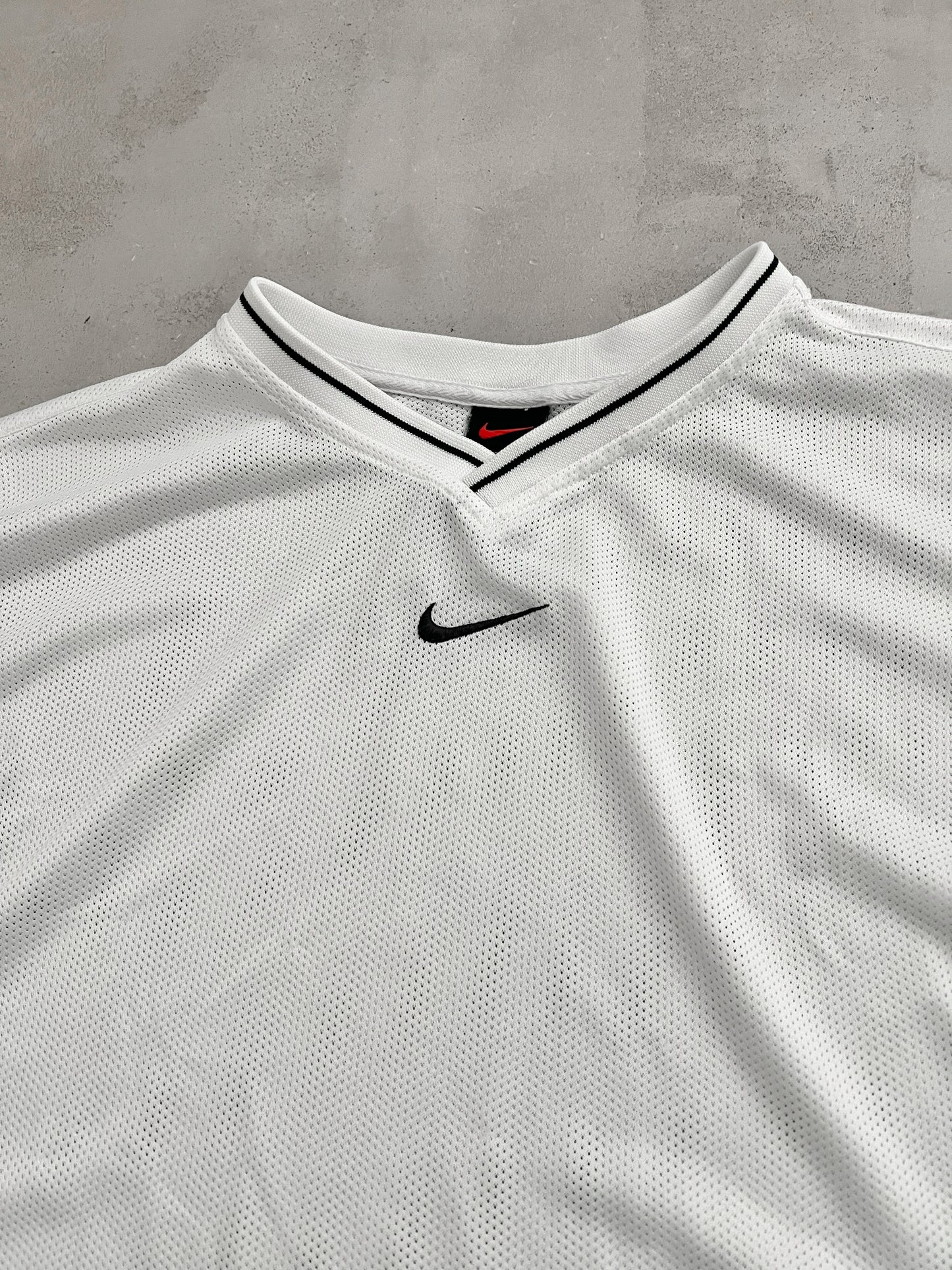 WHITE NIKE JERSEY - 1990S - XL/XXL