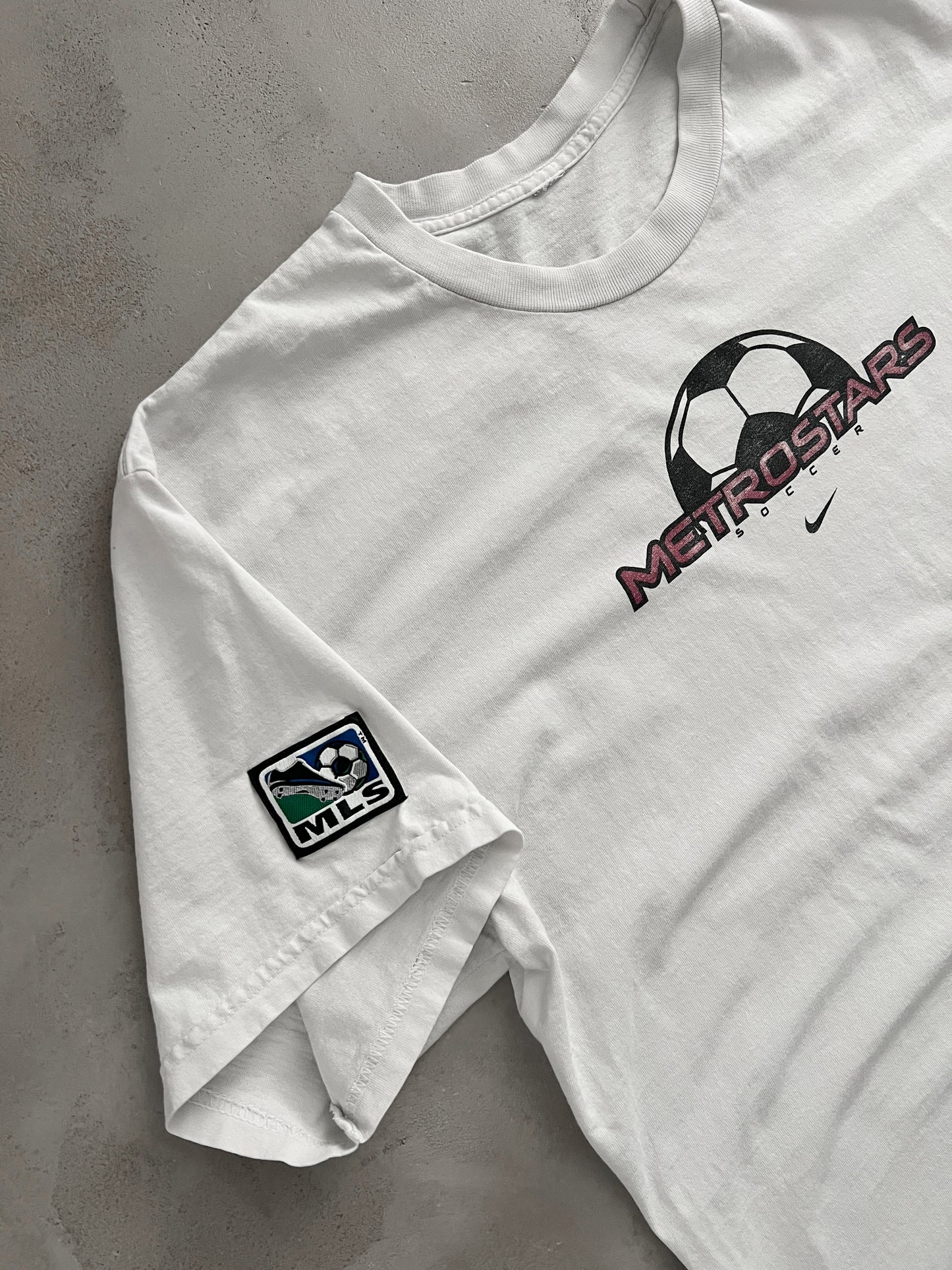 WHITE NIKE FOOTBALL MLS TEE - 1990S - L