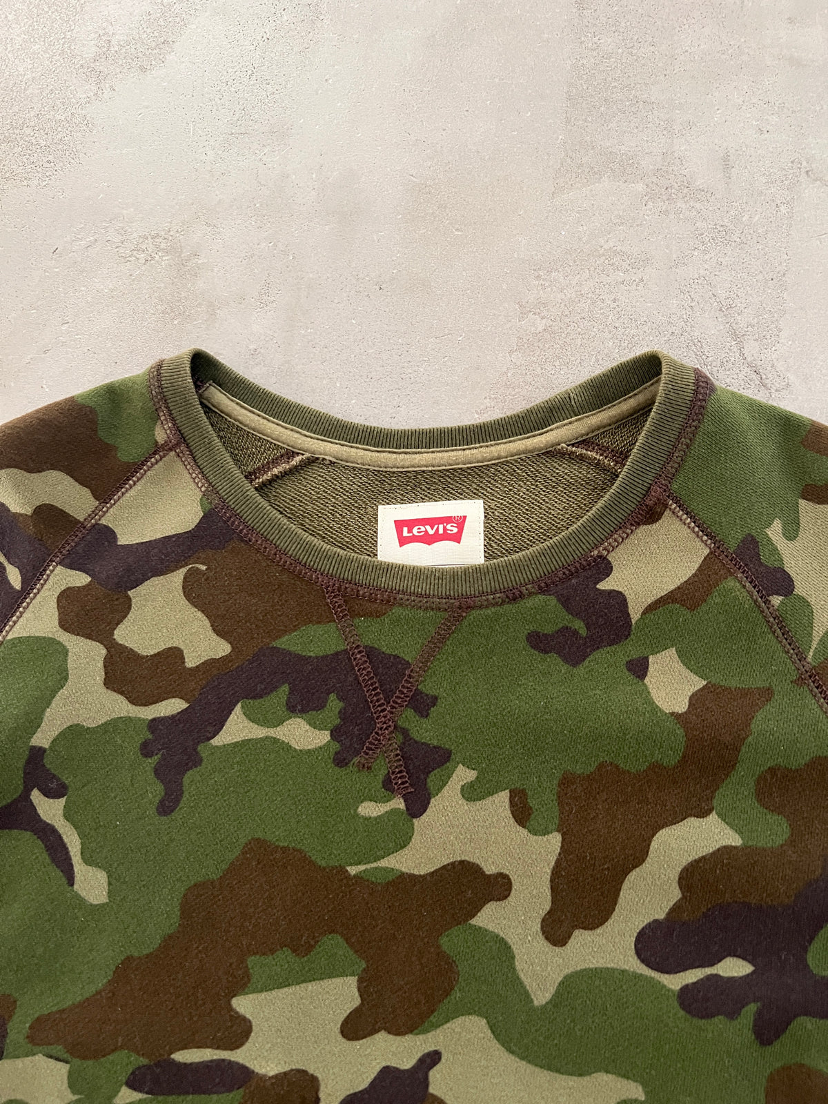 CAMO LEVI'S SWEATER - 2000S - M