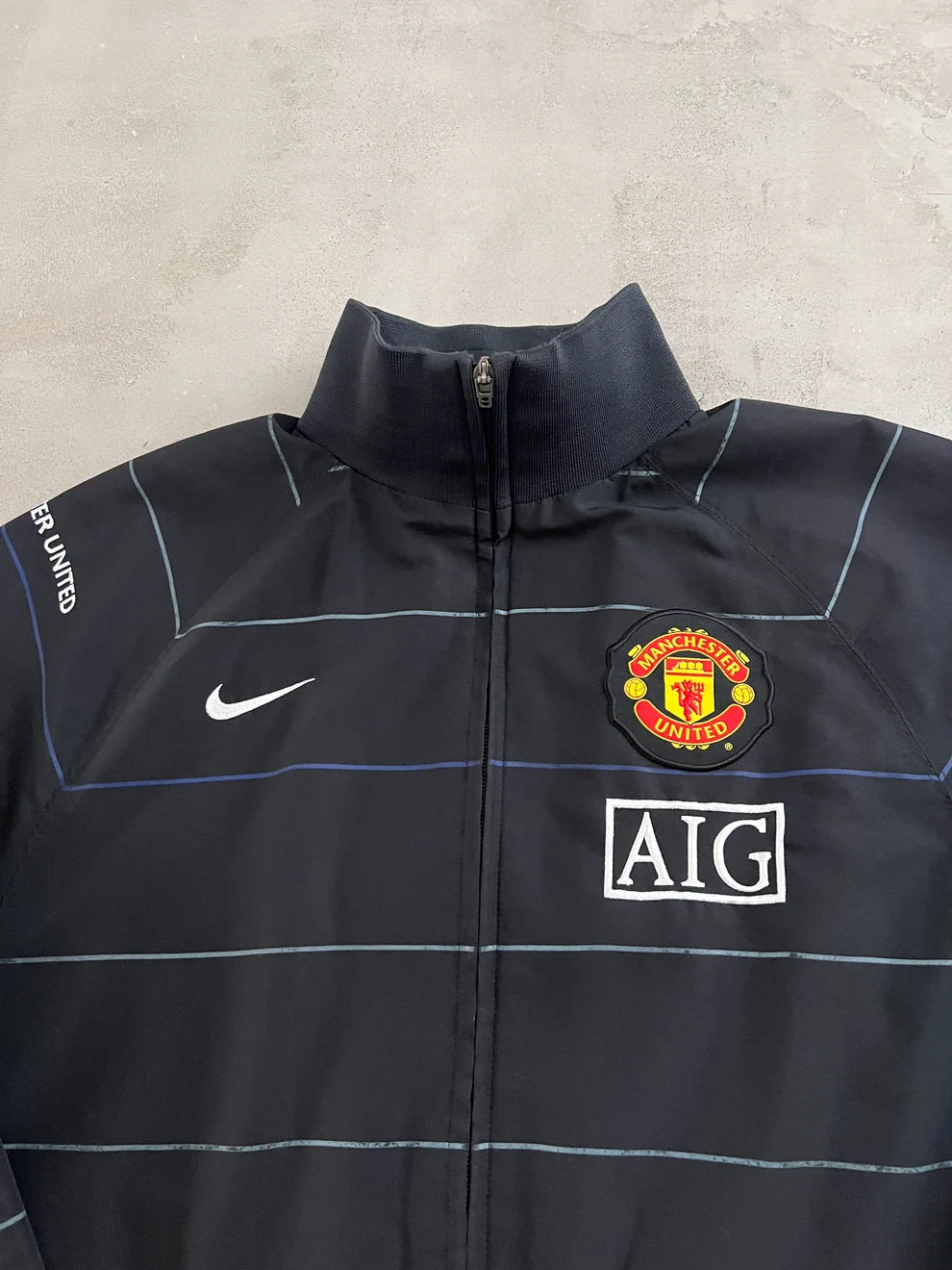 BLACK MANCHESTER UNITED NIKE JACKET - 2000S - XL