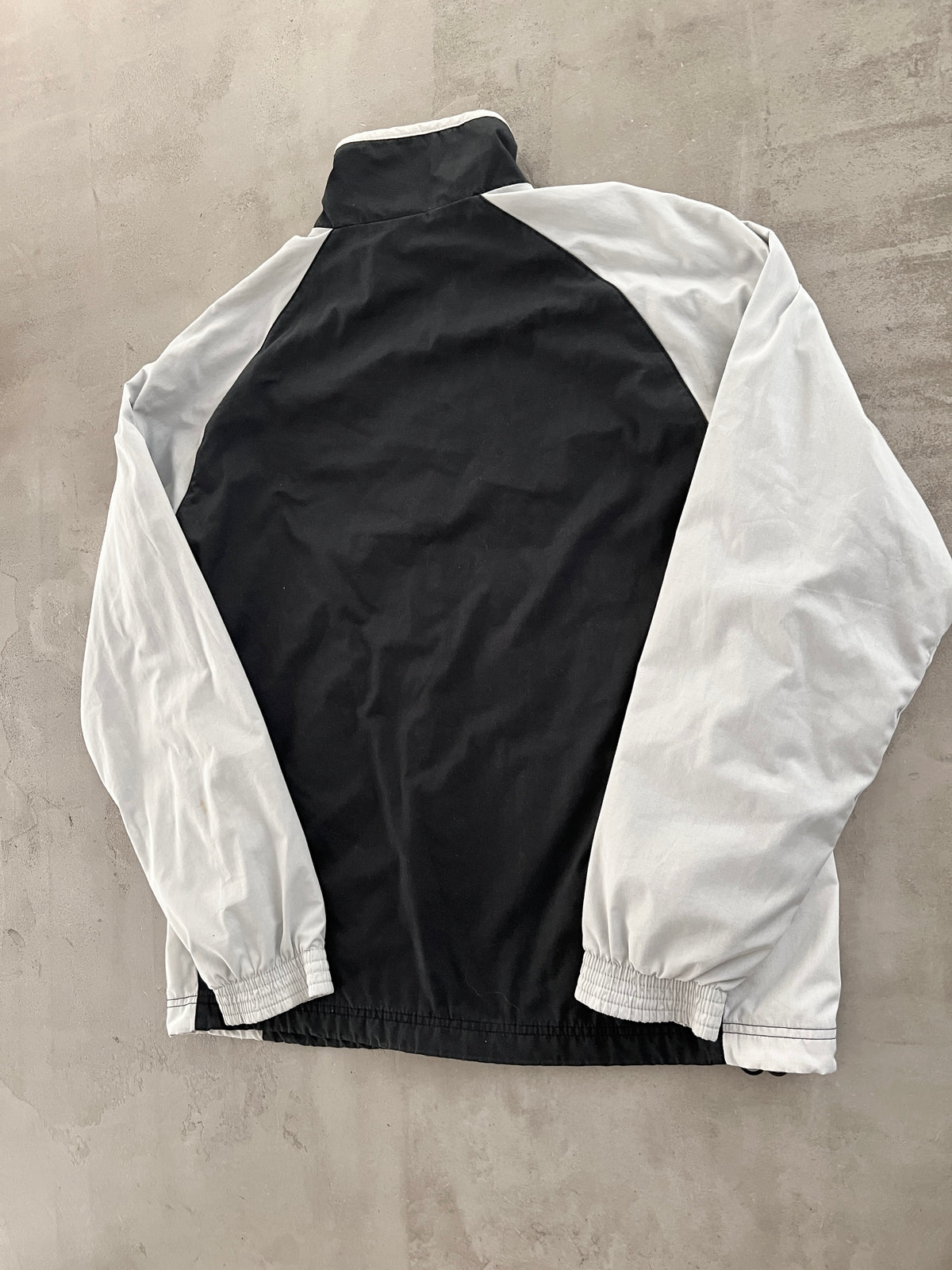 BLACK NIKE TRACK JACKET - 2000S - L