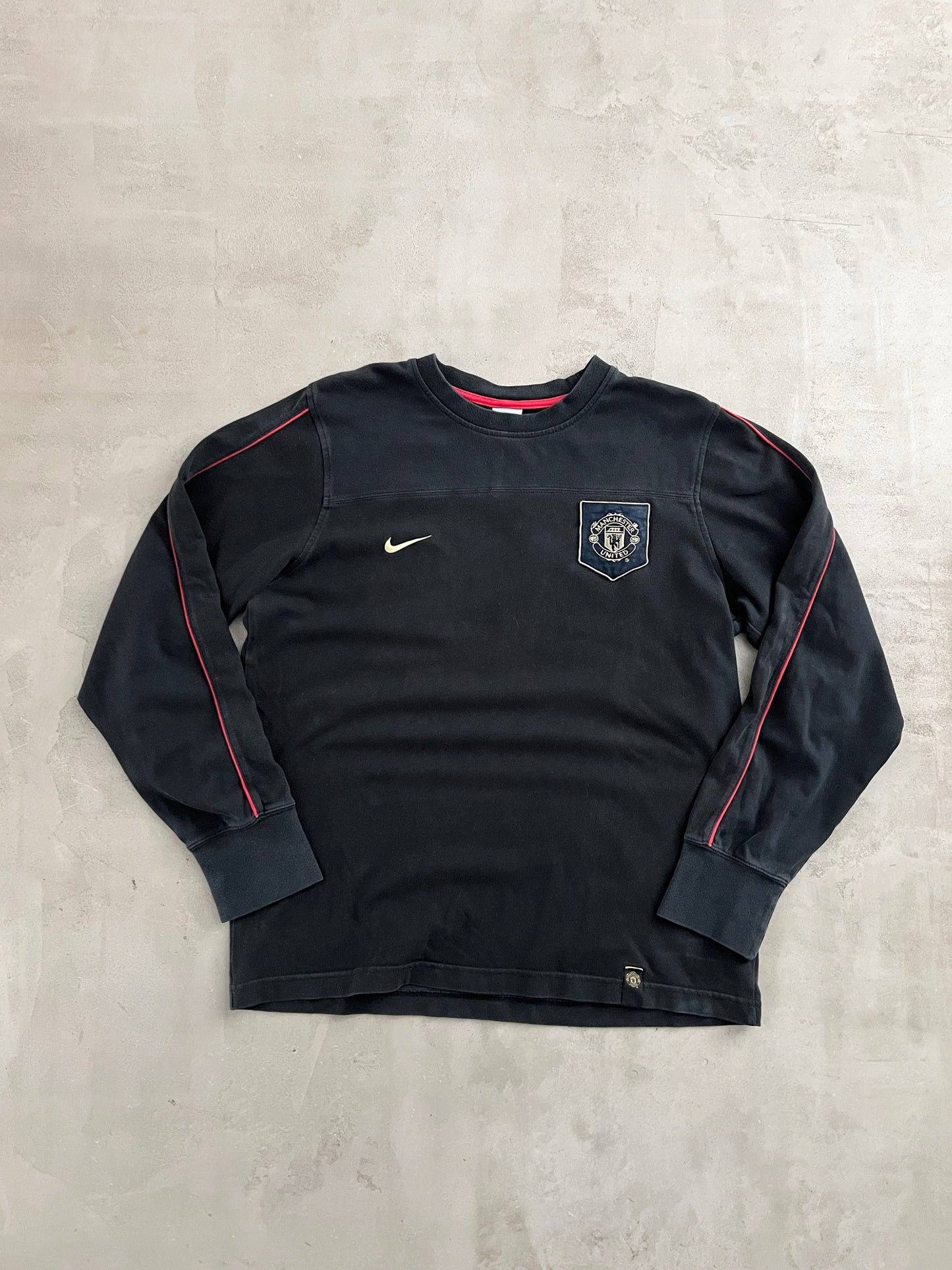 BLACK MANCHESTER UNITED LONGSLEEVE - 2000S - M