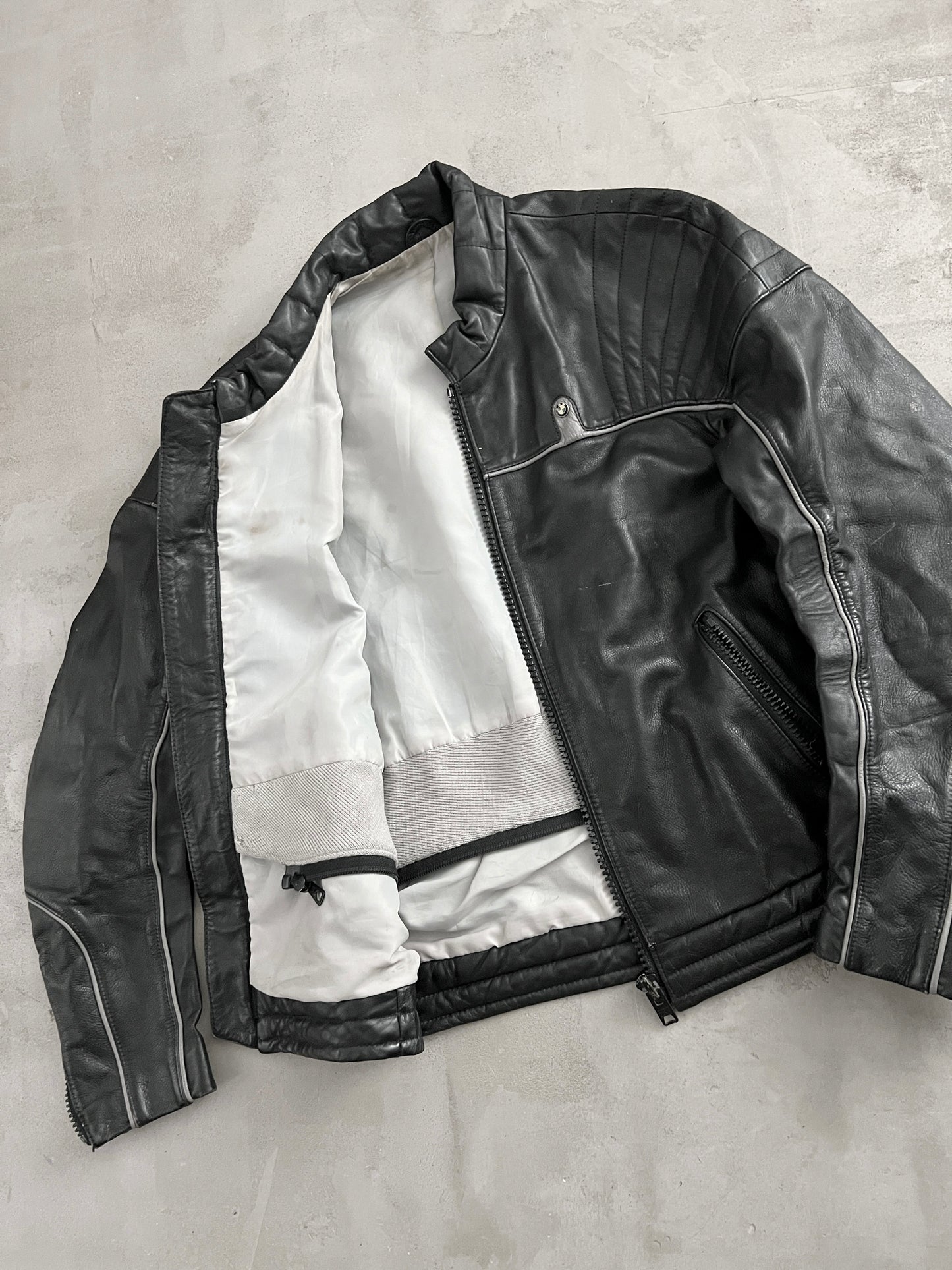 BLACK BMW LEATHER BIKING JACKET - 1990S - M/L