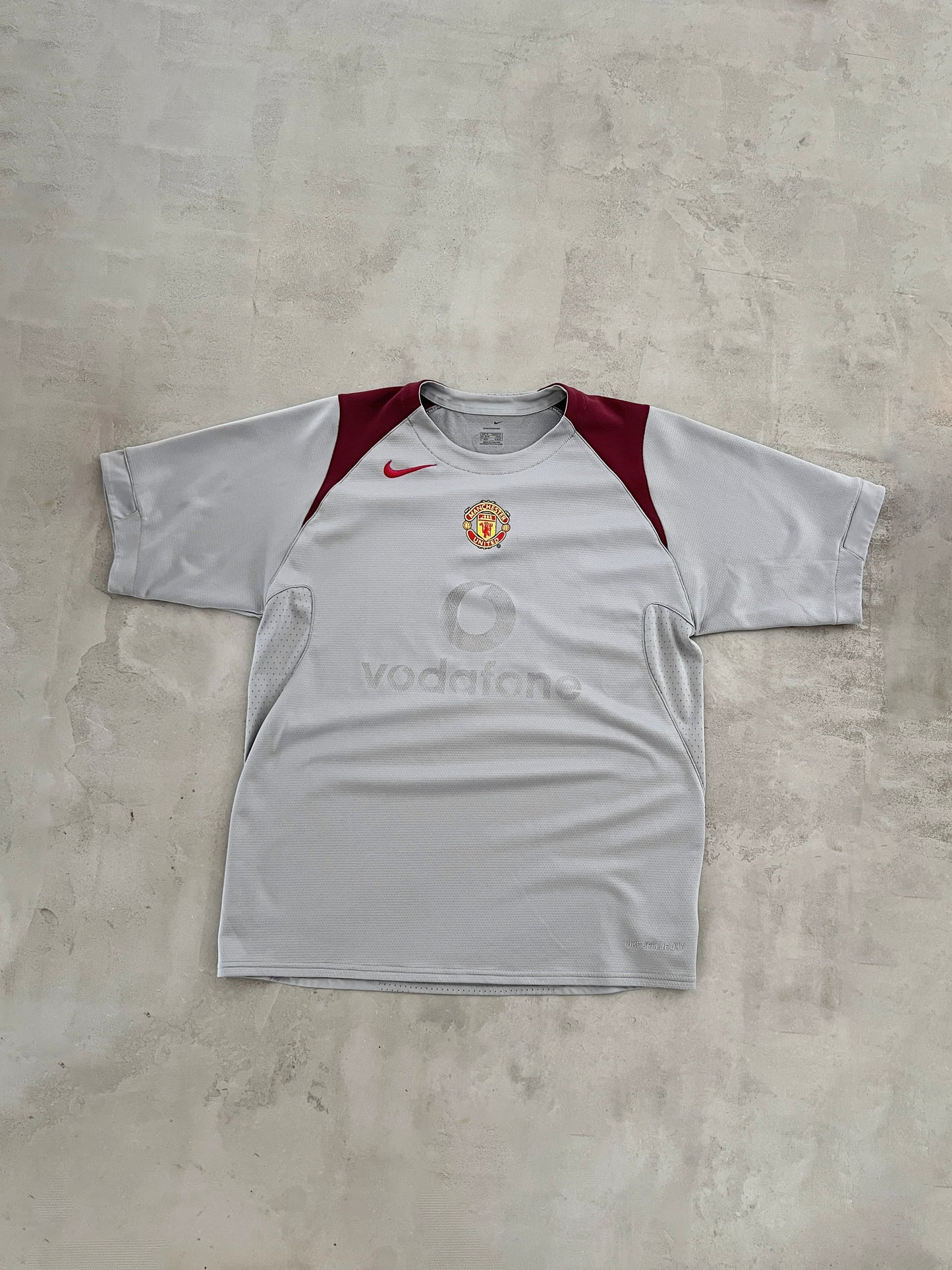 GREY MANCHESTER UNITED NIKE JERSEY - 2000S - L/M