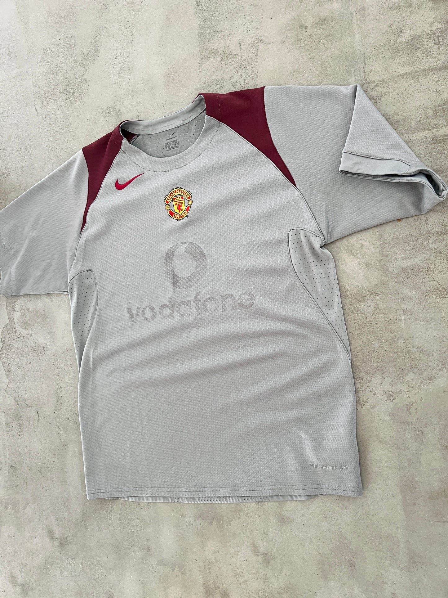 GREY MANCHESTER UNITED NIKE JERSEY - 2000S - L/M